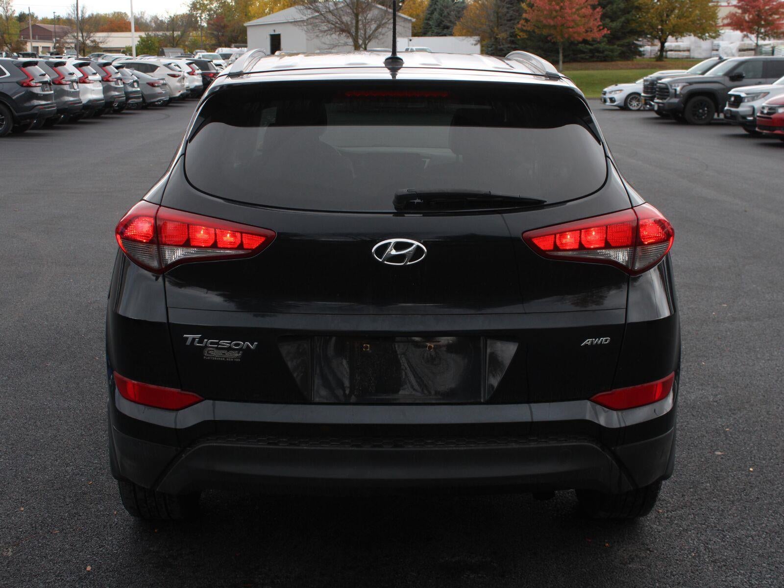 2016 Hyundai Tucson SE