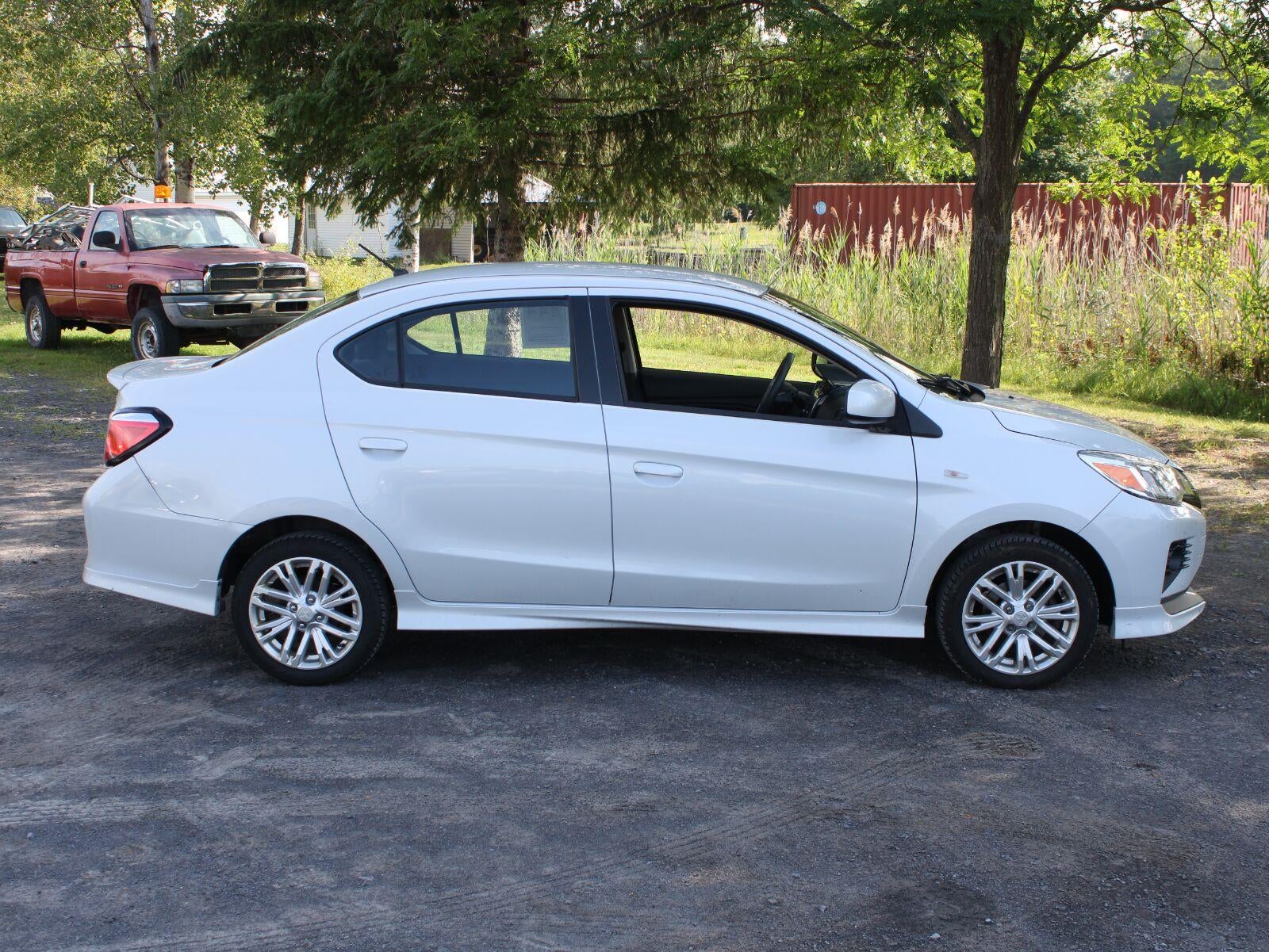 2024 Mitsubishi Mirage G4 LE