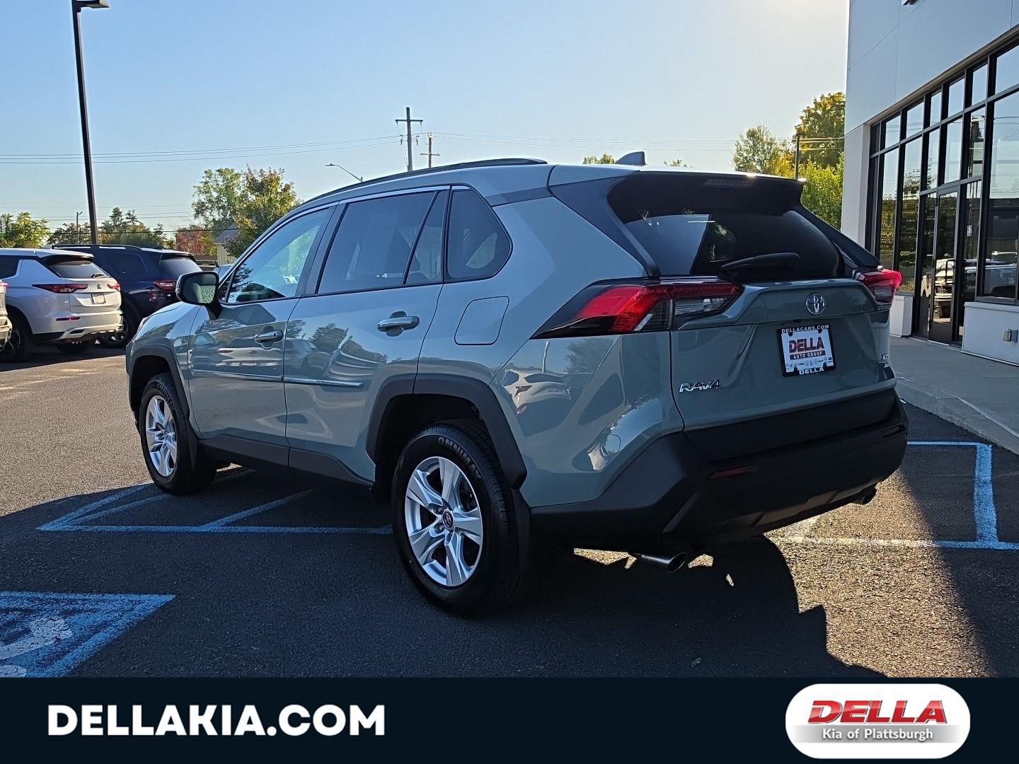 2020 Toyota RAV4 XLE