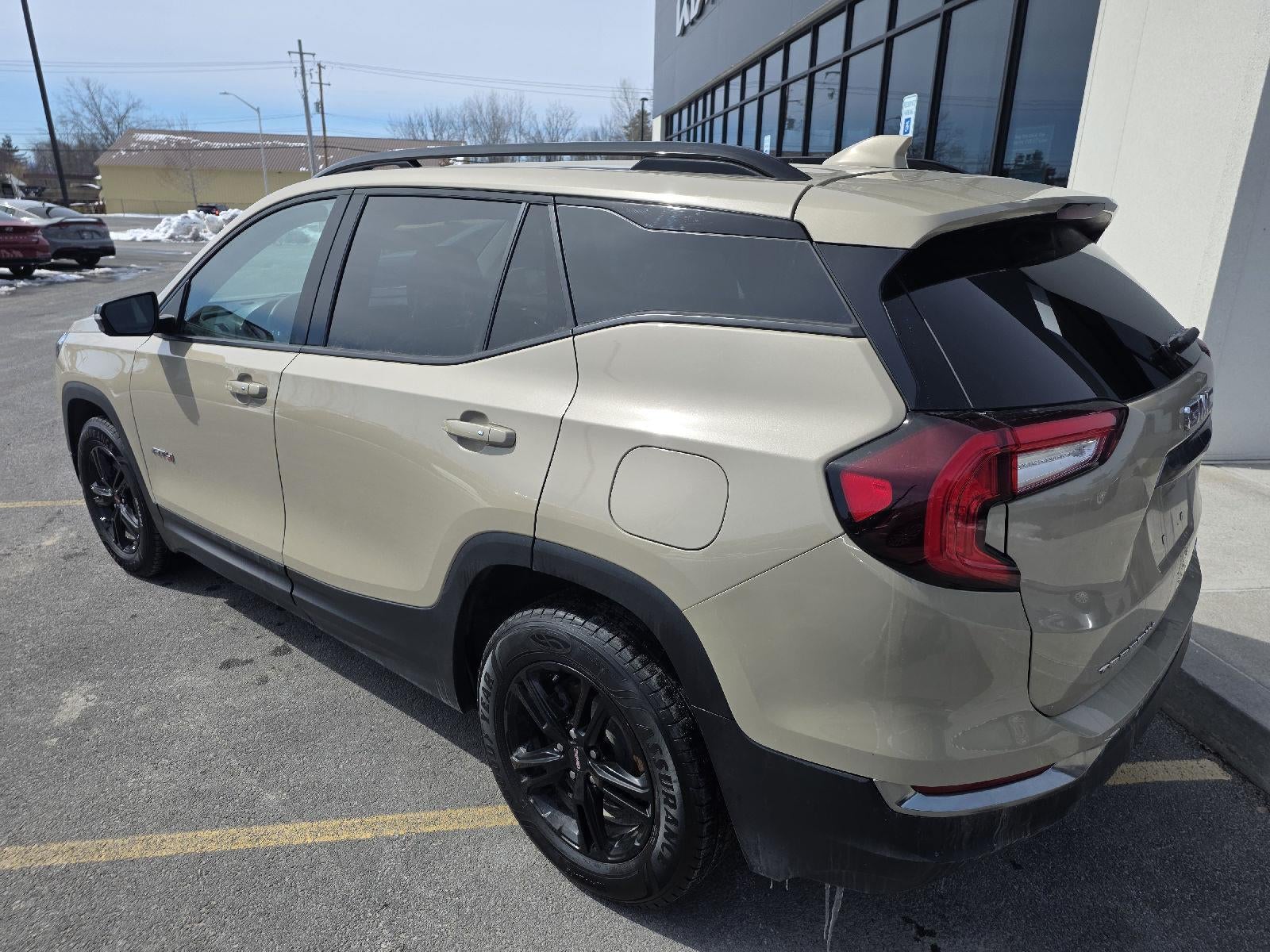 2023 GMC Terrain AT4