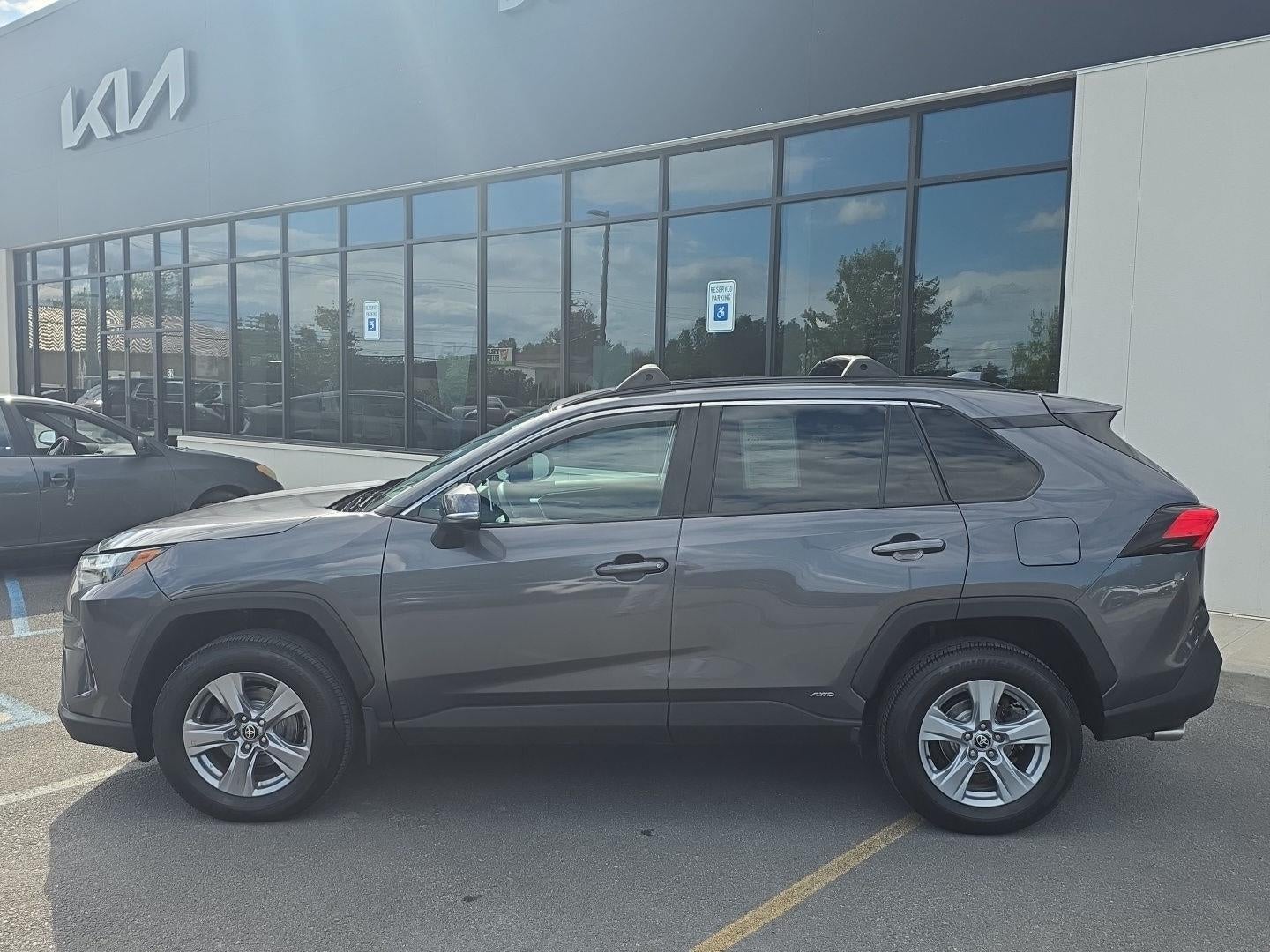 2023 Toyota RAV4 Hybrid XLE