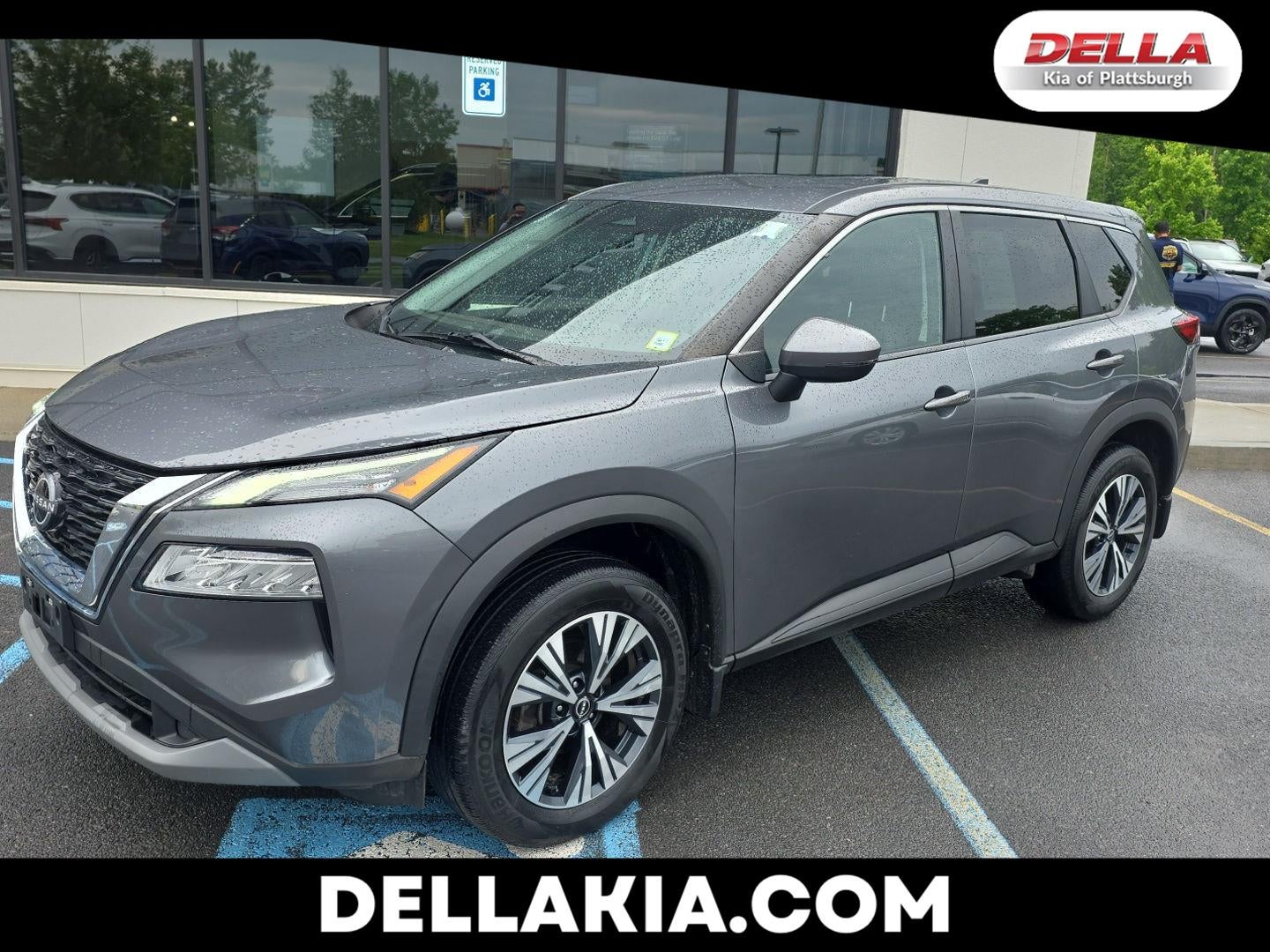 2022 Nissan Rogue SV