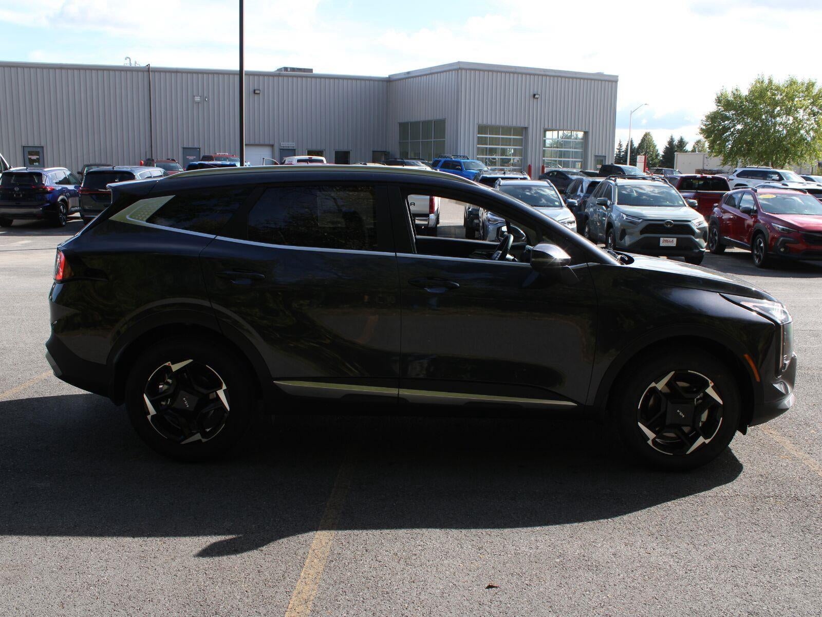 2027 Kia Sportage EX