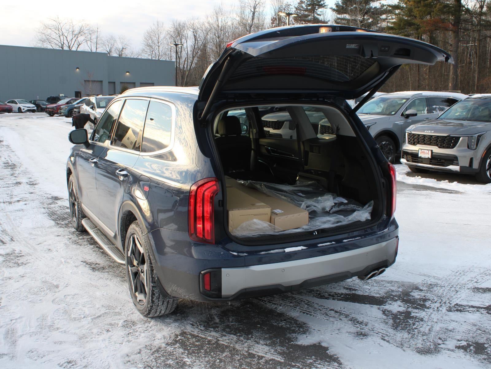 2025 Kia Telluride S