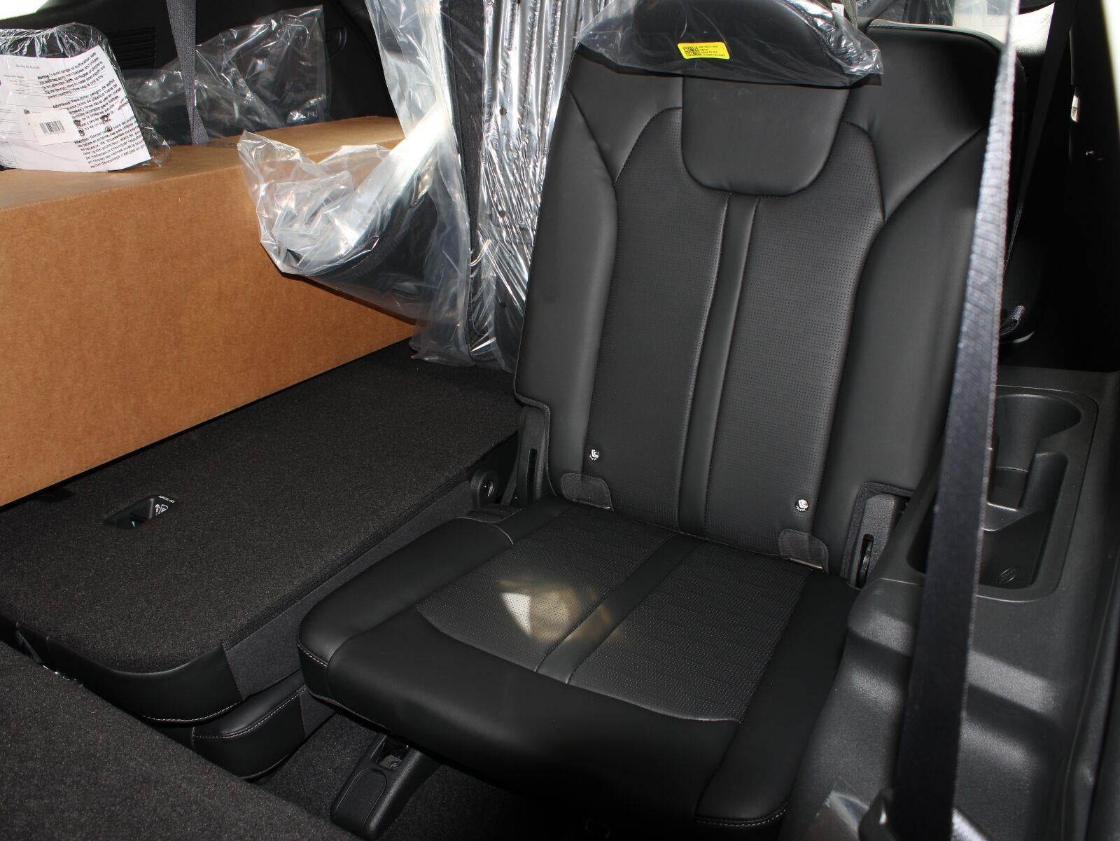2026 Kia Sorento S - Photo 19