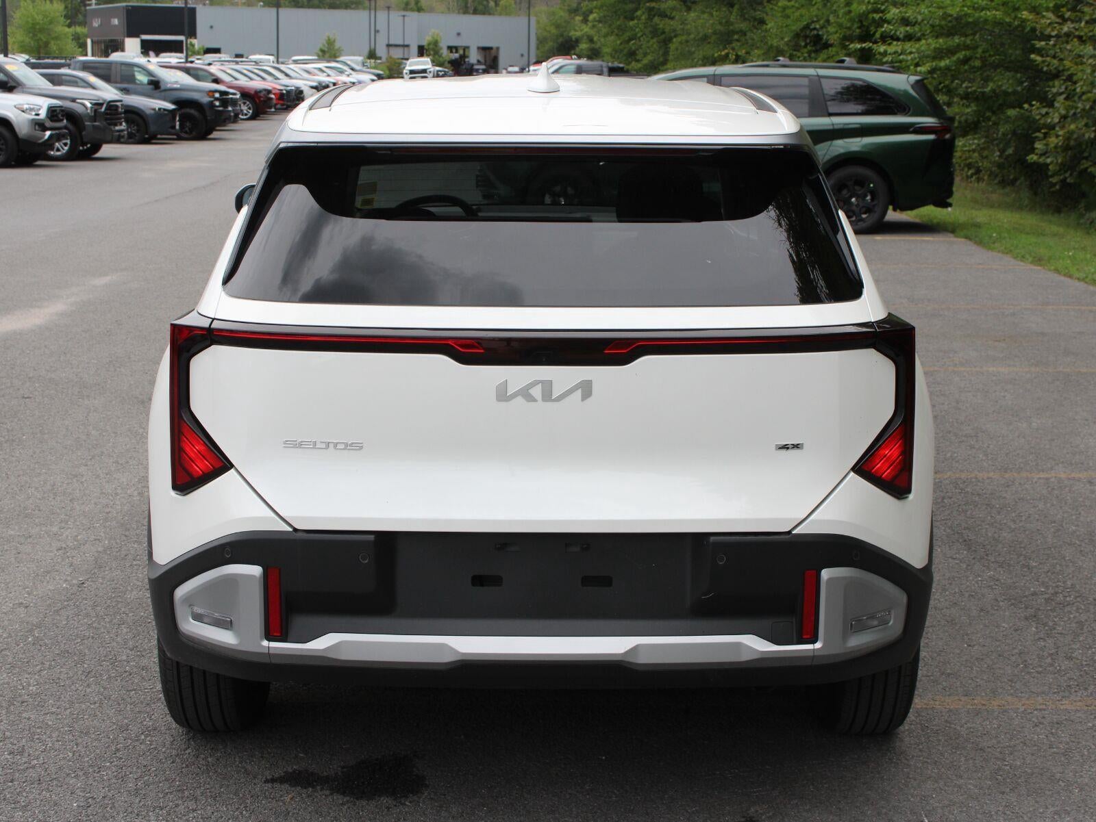 2027 Kia Seltos LX
