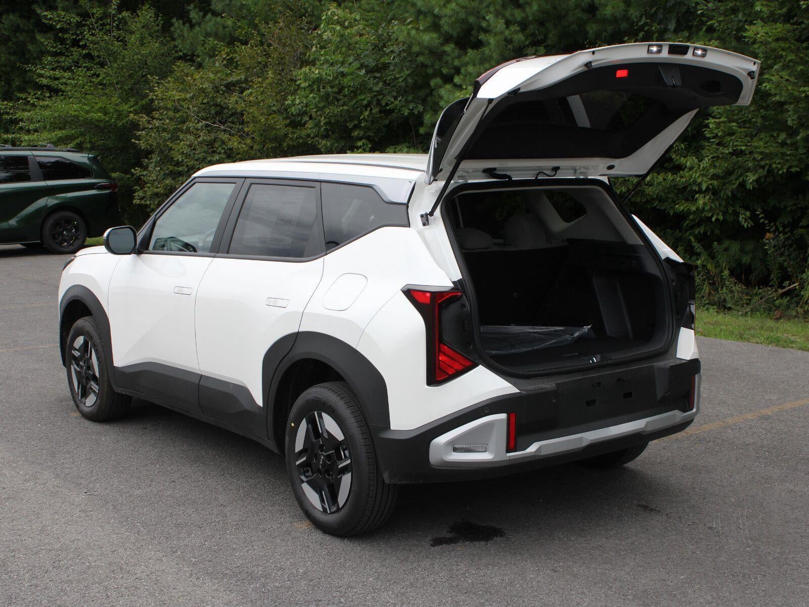 2027 Kia Seltos LX
