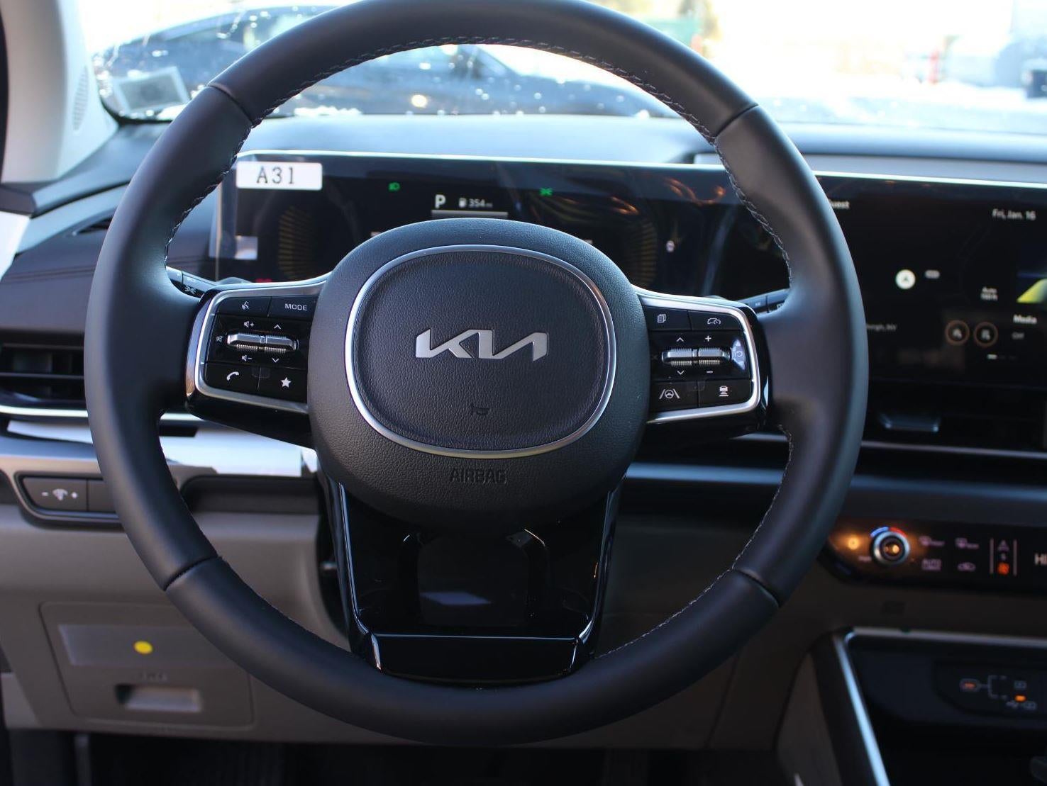 2026 Kia Carnival LXS