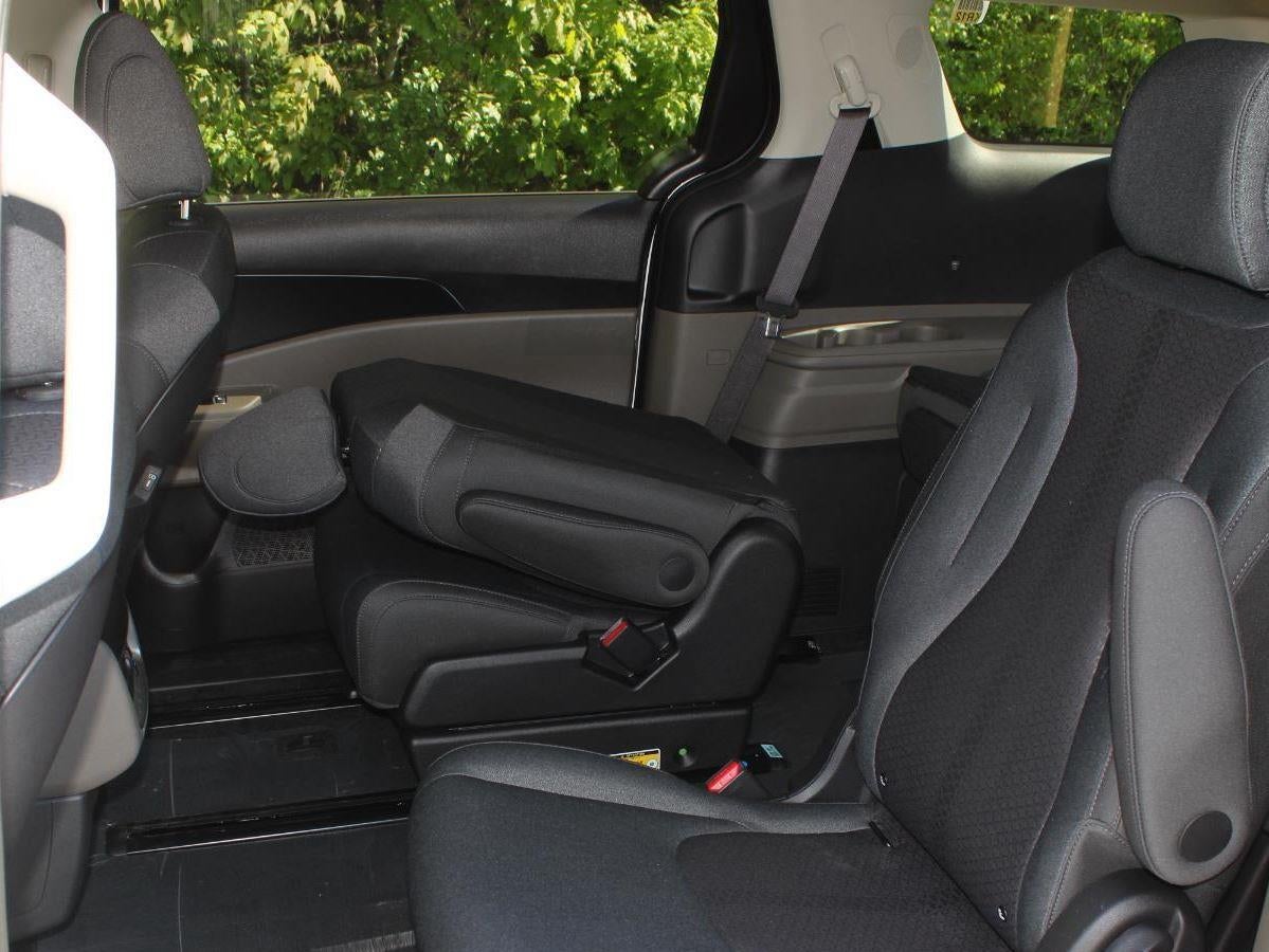 2026 Kia Carnival LX