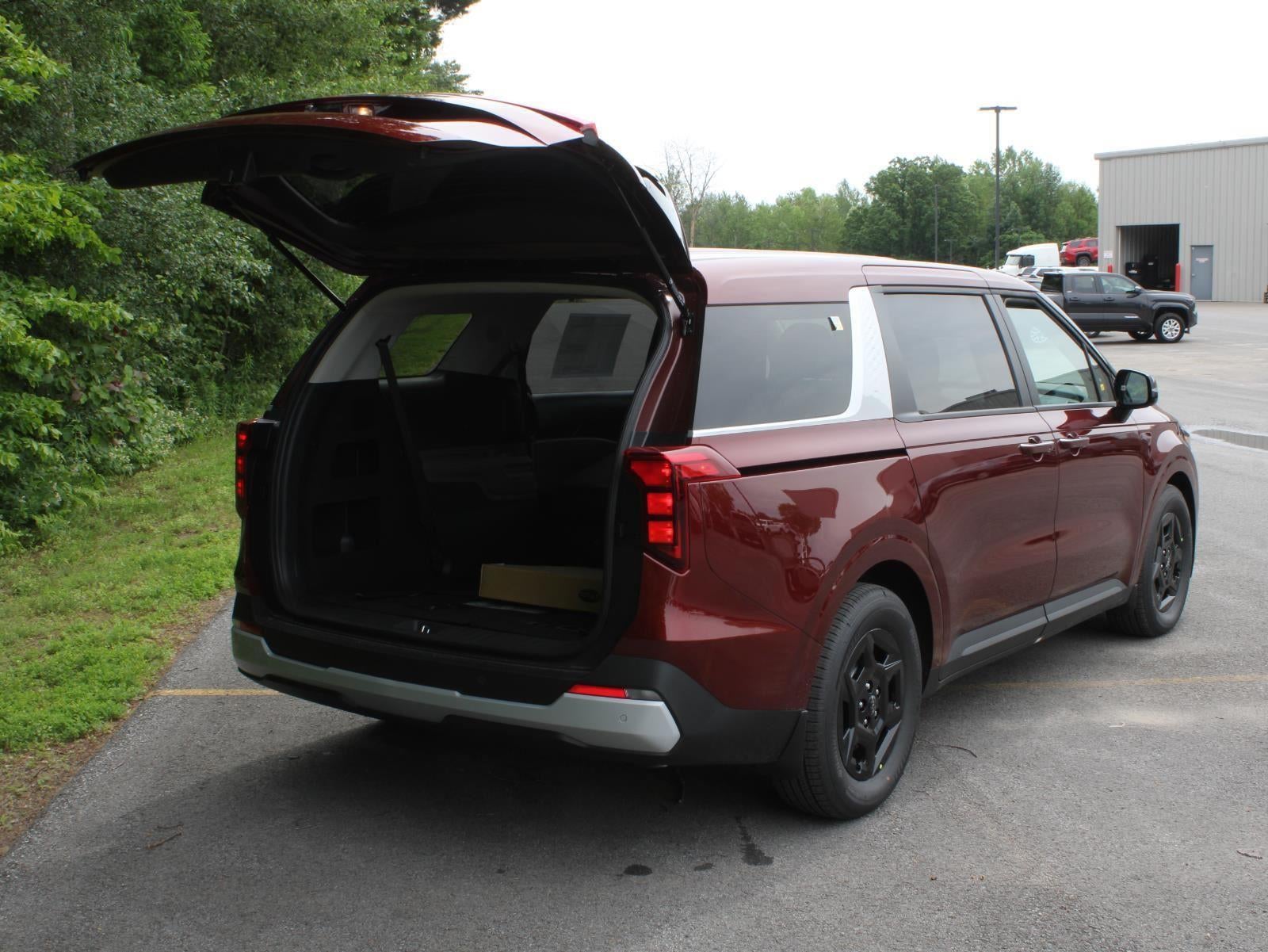 2026 Kia Carnival LXS