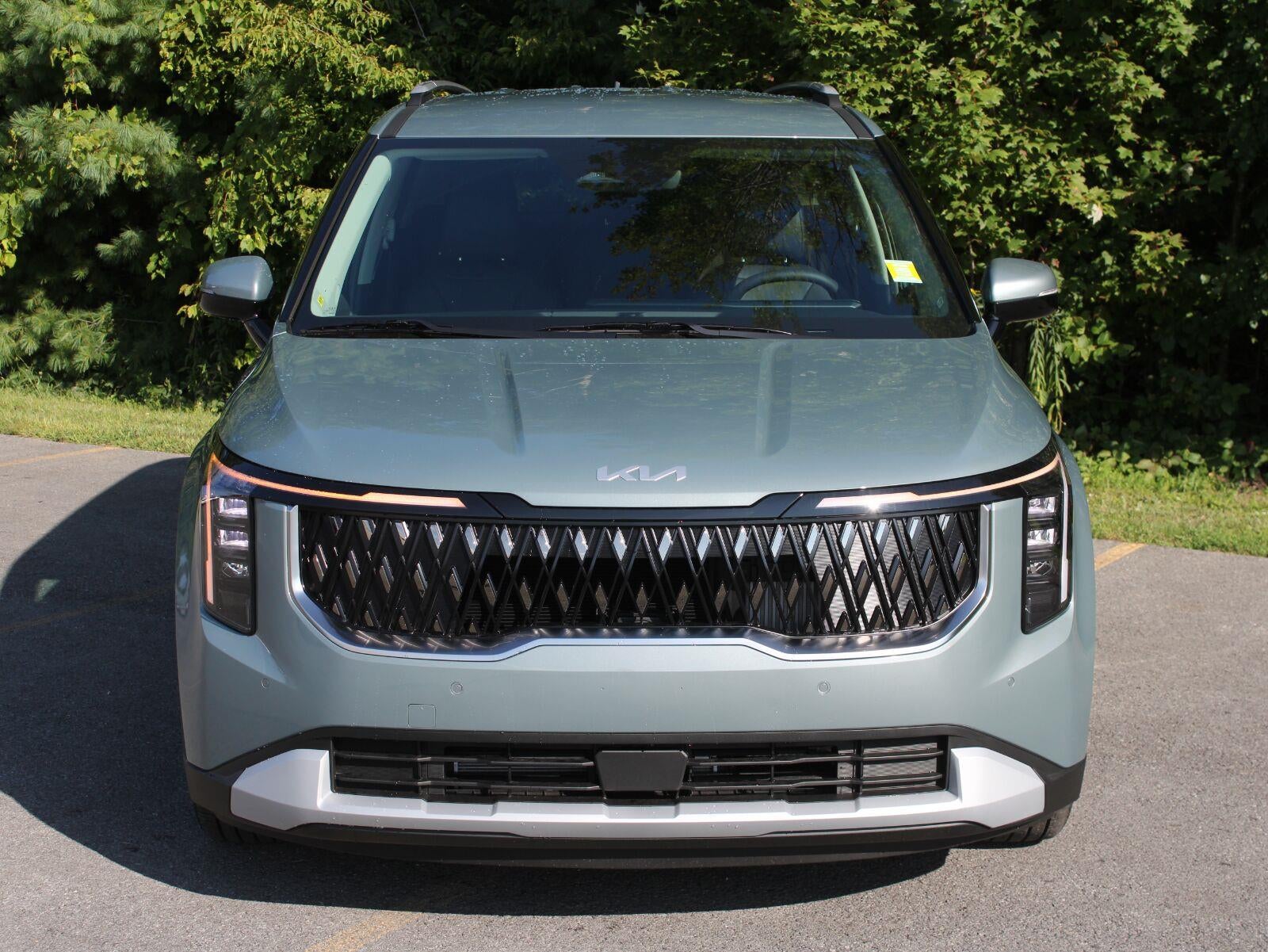 2027 Kia Carnival Hybrid EX
