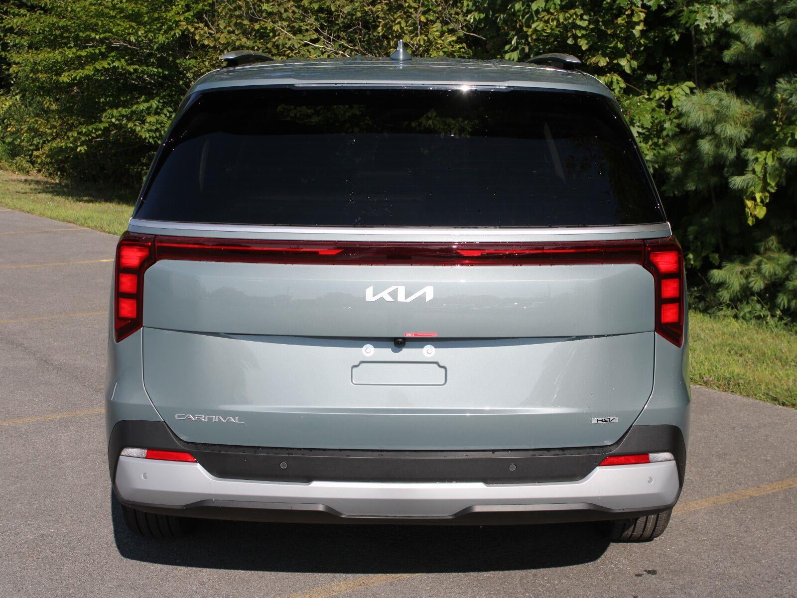 2027 Kia Carnival Hybrid EX