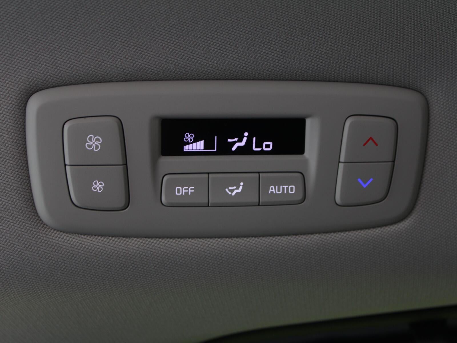 2027 Kia Carnival SX