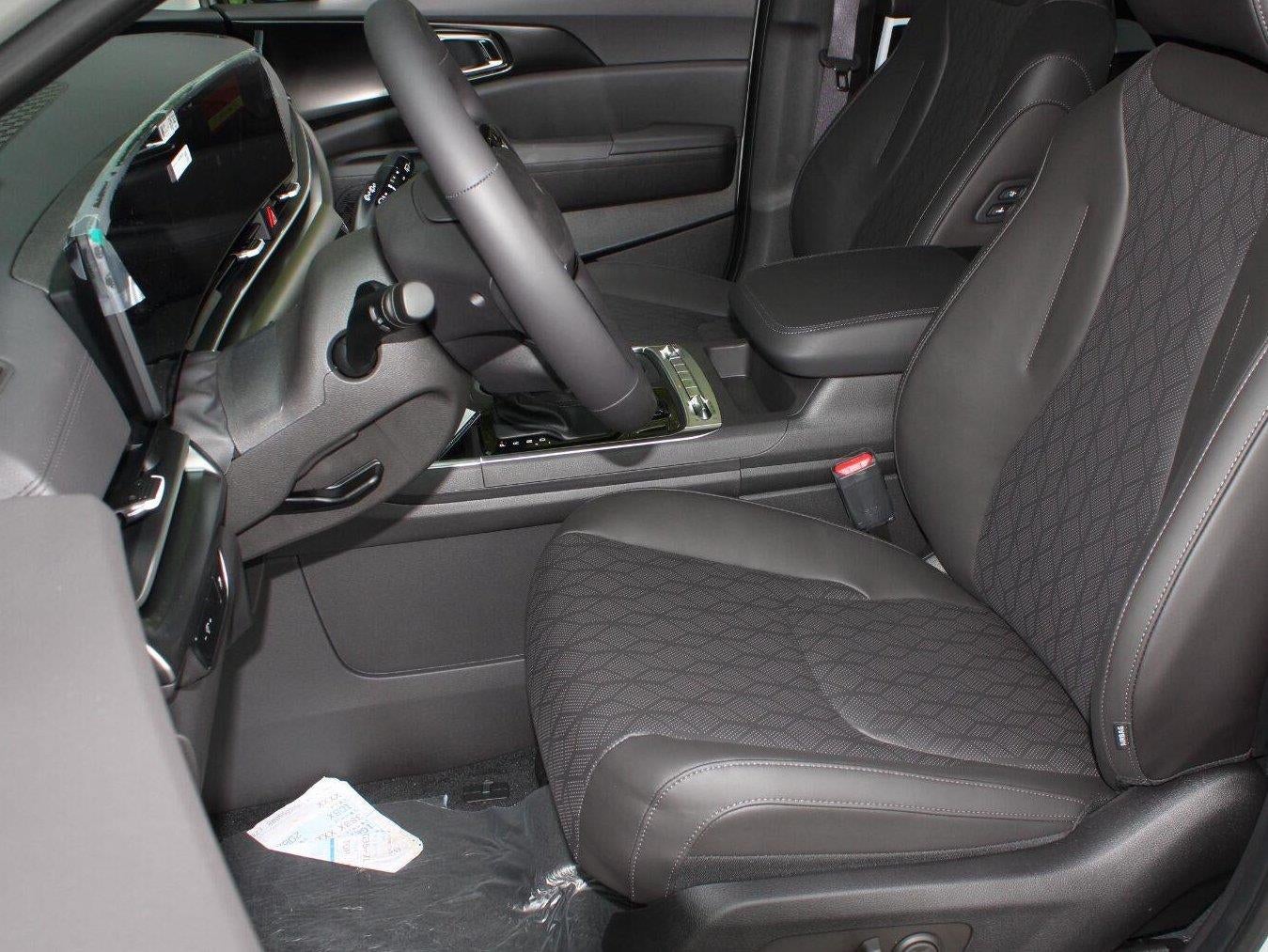 2027 Kia Carnival SX