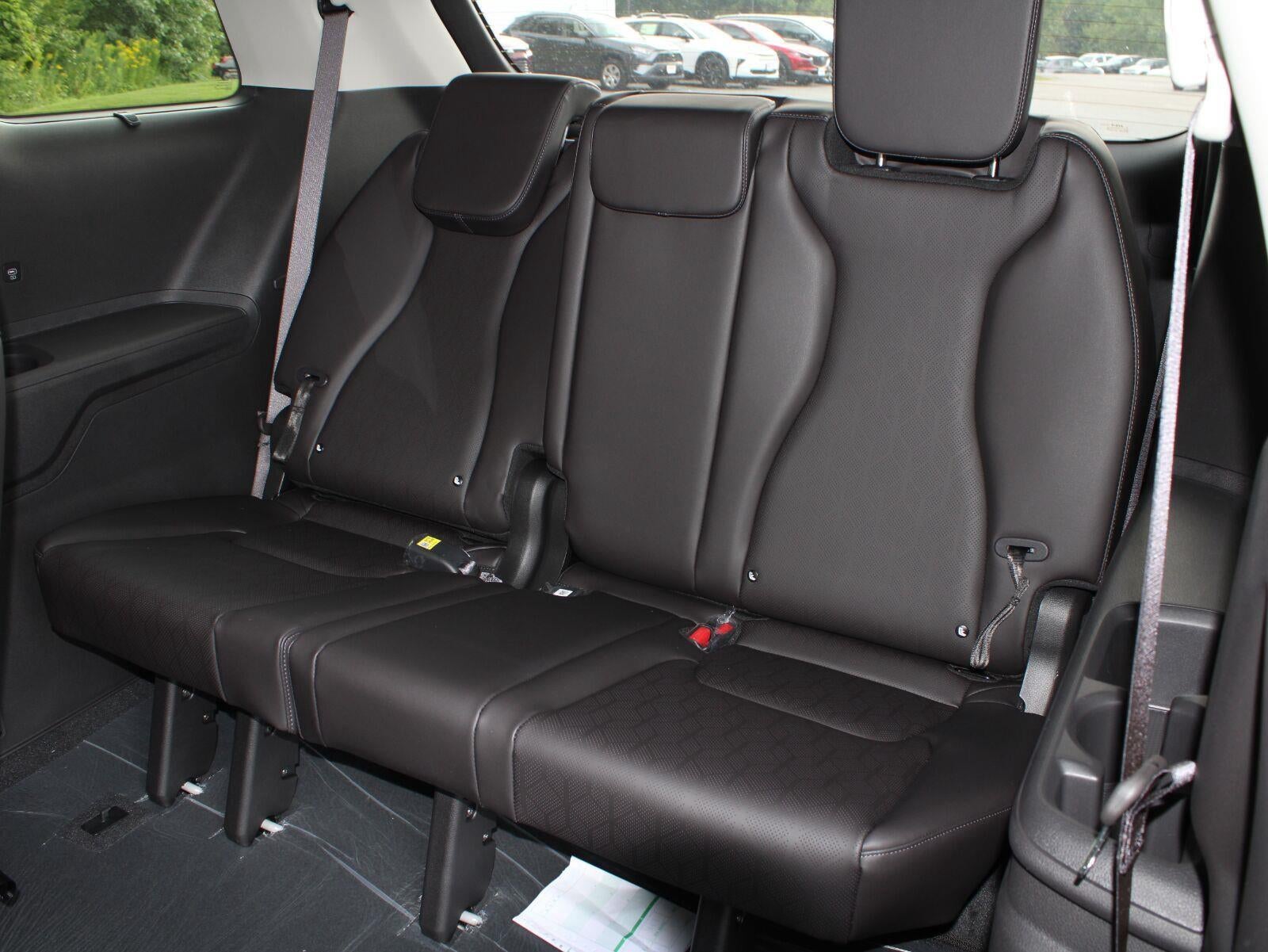 2027 Kia Carnival SX