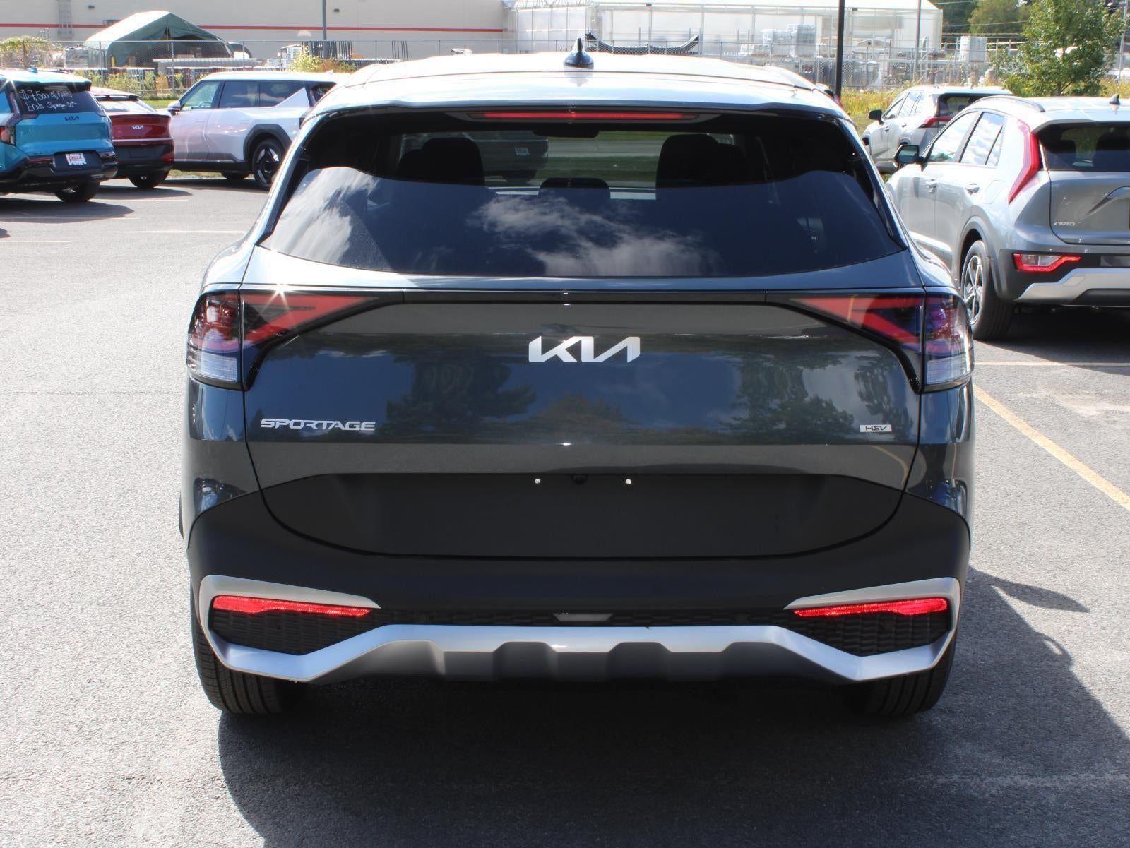 2025 Kia Sportage Hybrid LX