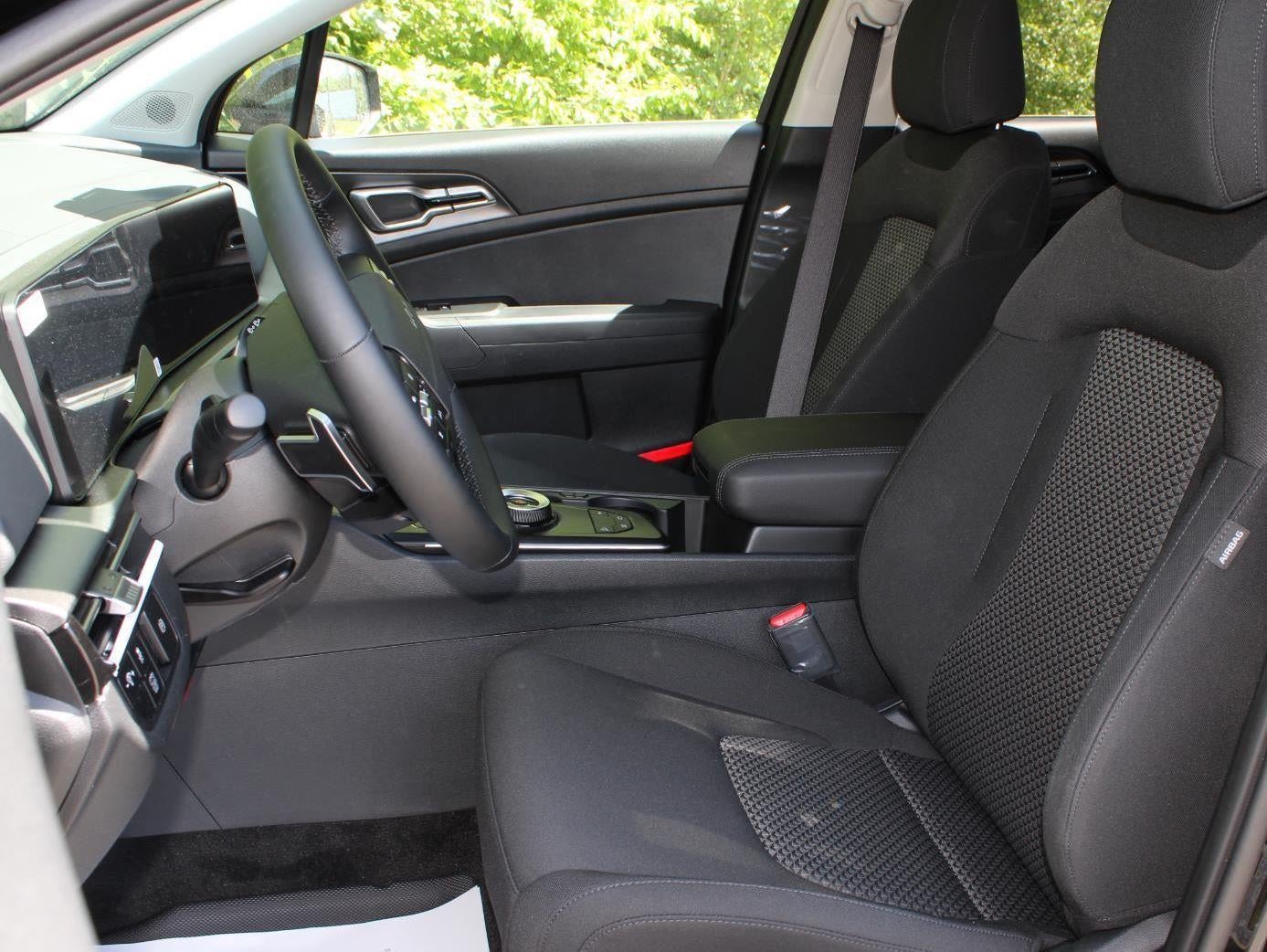 2026 Kia Sportage Hybrid S