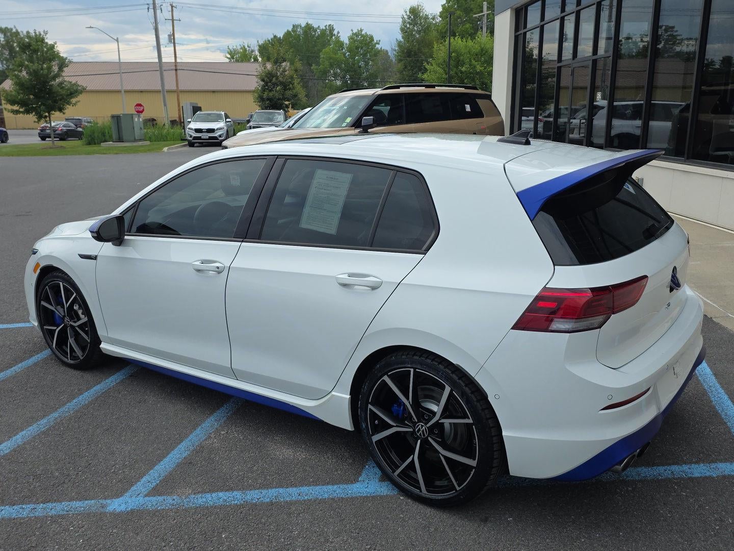2024 Volkswagen Golf R Base