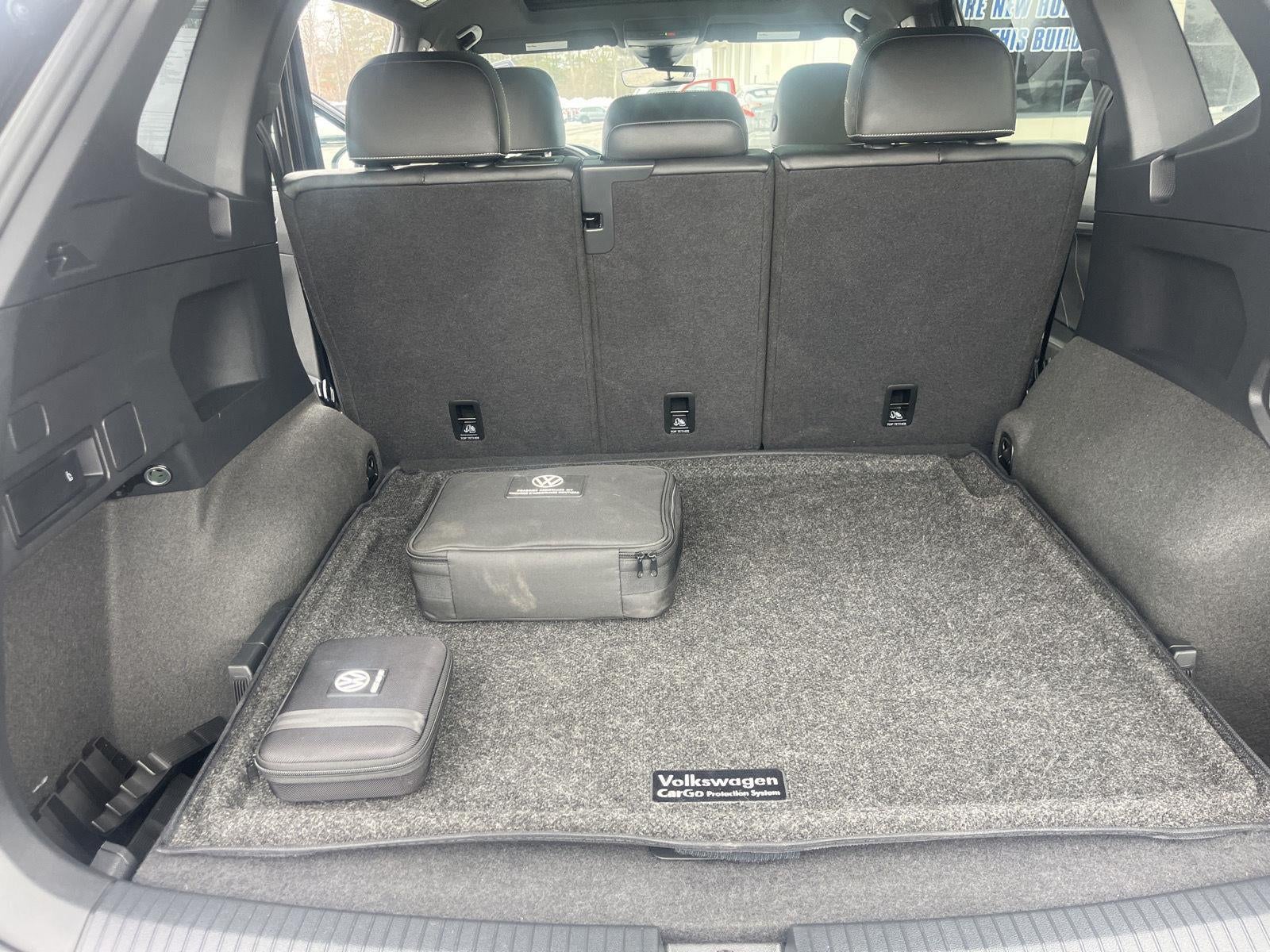 2024 Volkswagen Tiguan SE R-Line Black