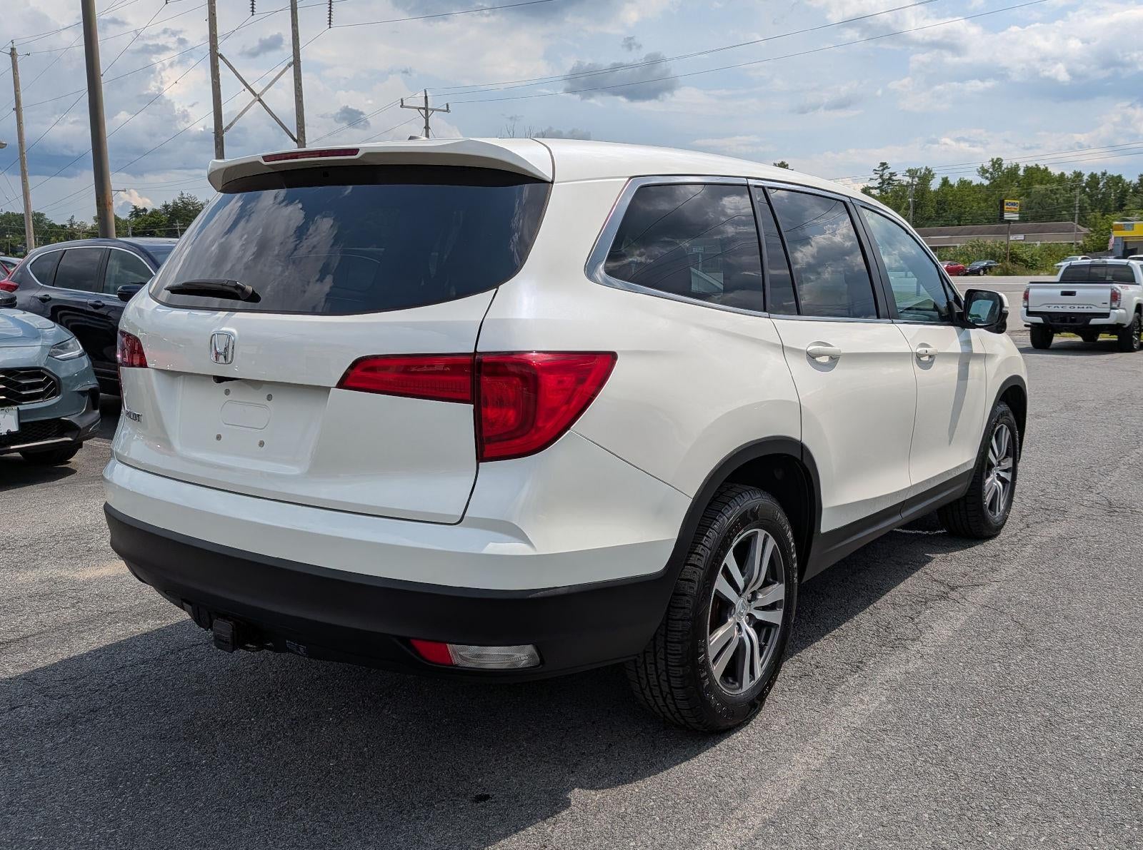 2017 Honda Pilot EX