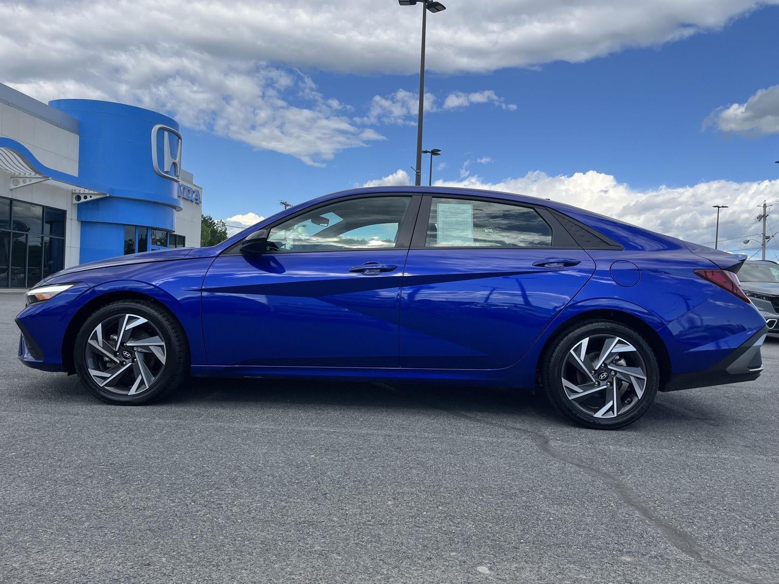 2025 Hyundai Elantra SEL Sport