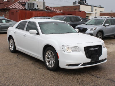 2020 Chrysler 300 Touring L