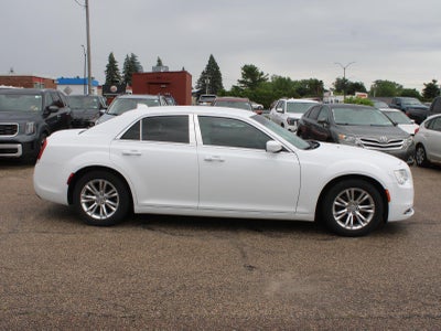 2020 Chrysler 300 Touring L