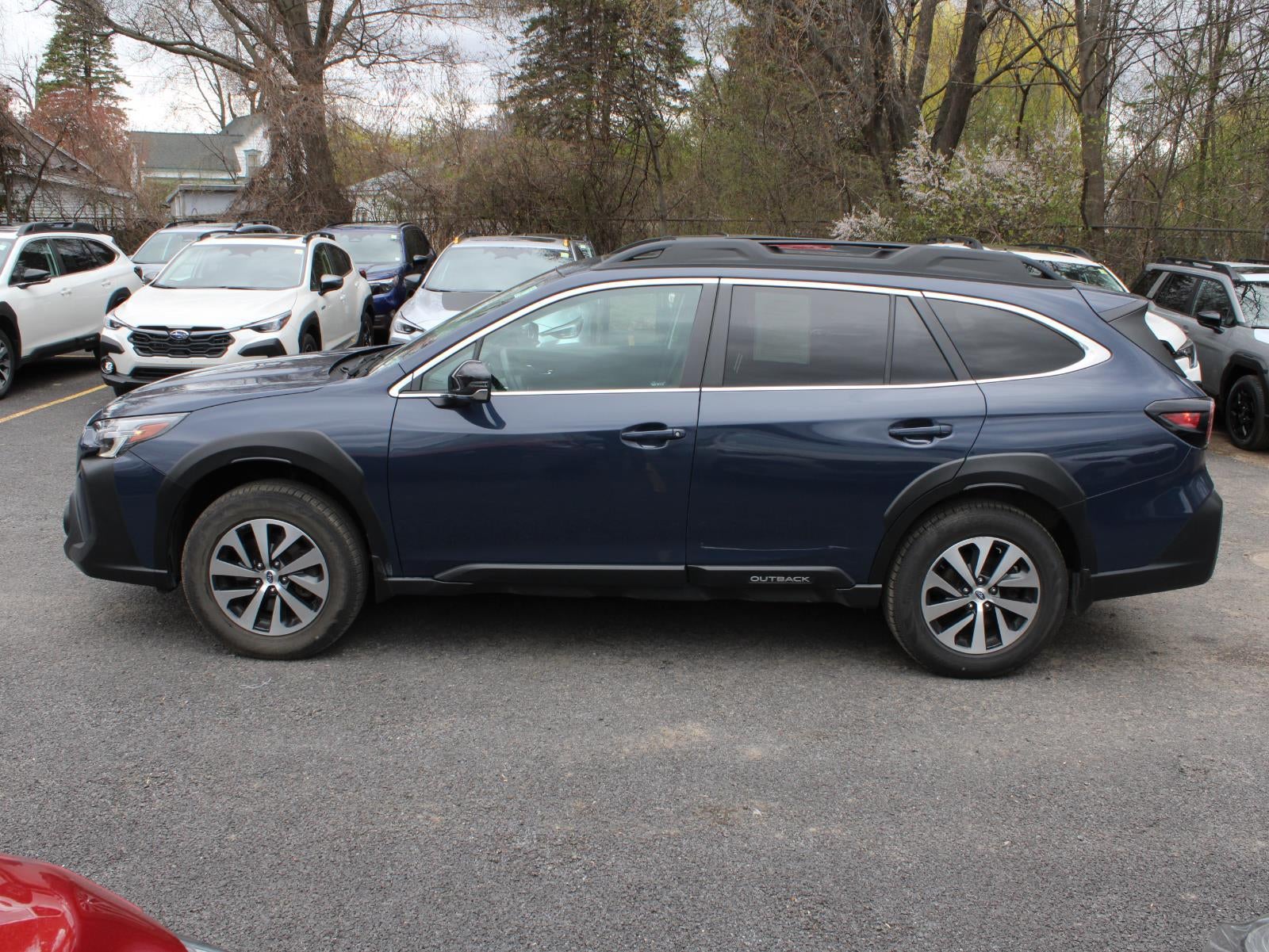 2023 Subaru Outback Premium