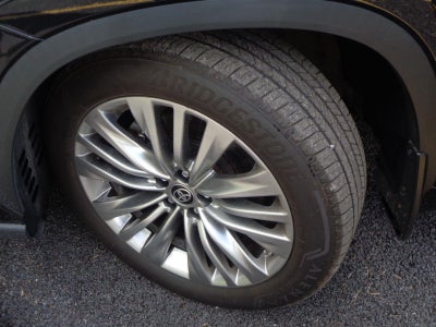 2024 Toyota Highlander Platinum