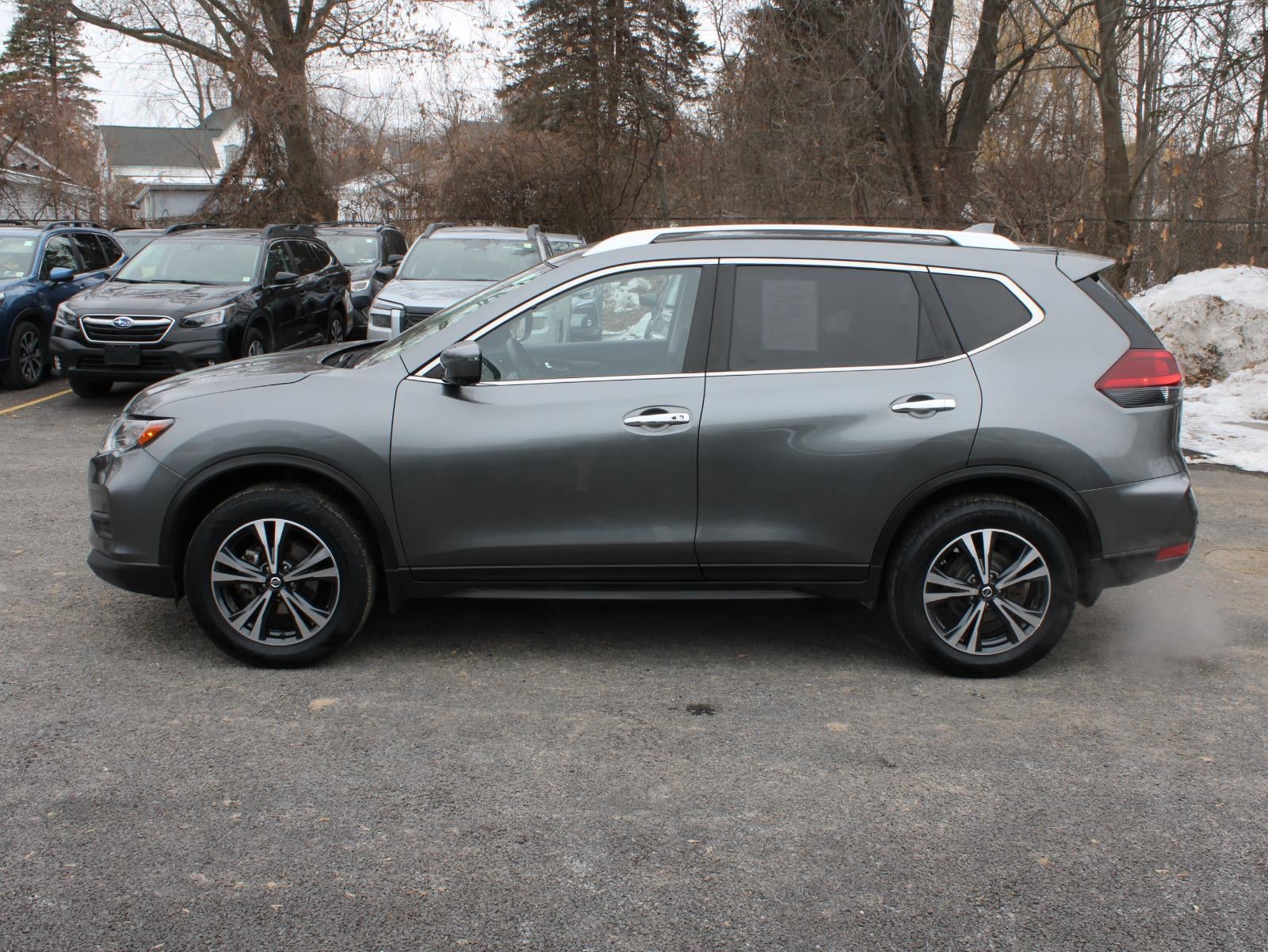 2020 Nissan Rogue SV