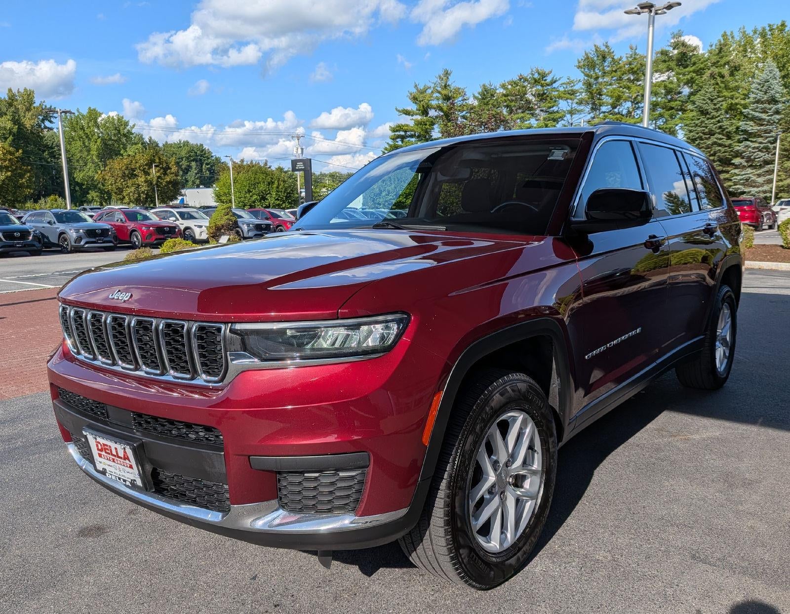2022 Jeep Grand Cherokee L Laredo