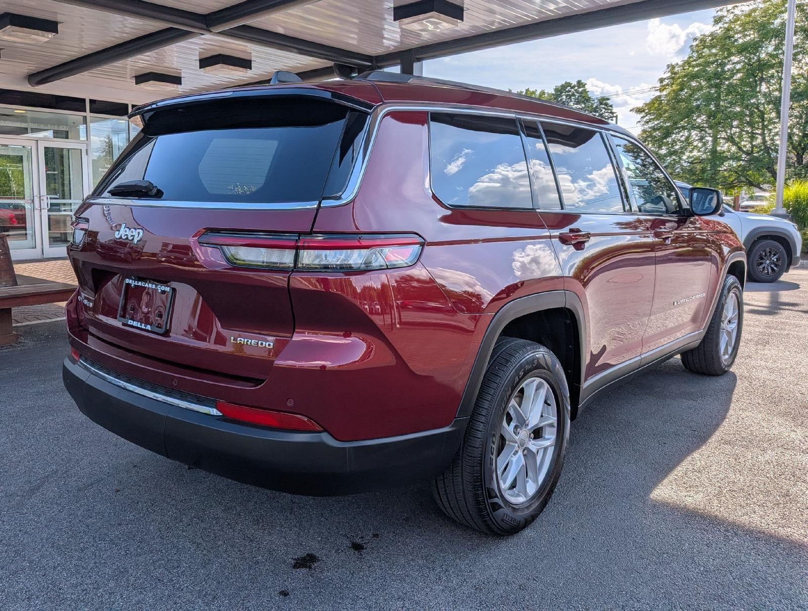 2022 Jeep Grand Cherokee L Laredo