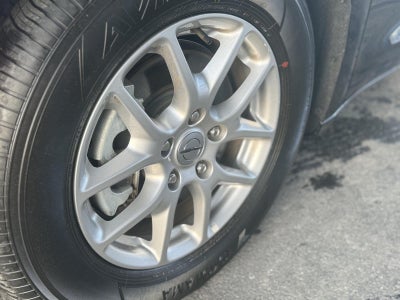 2024 Chrysler Voyager LX