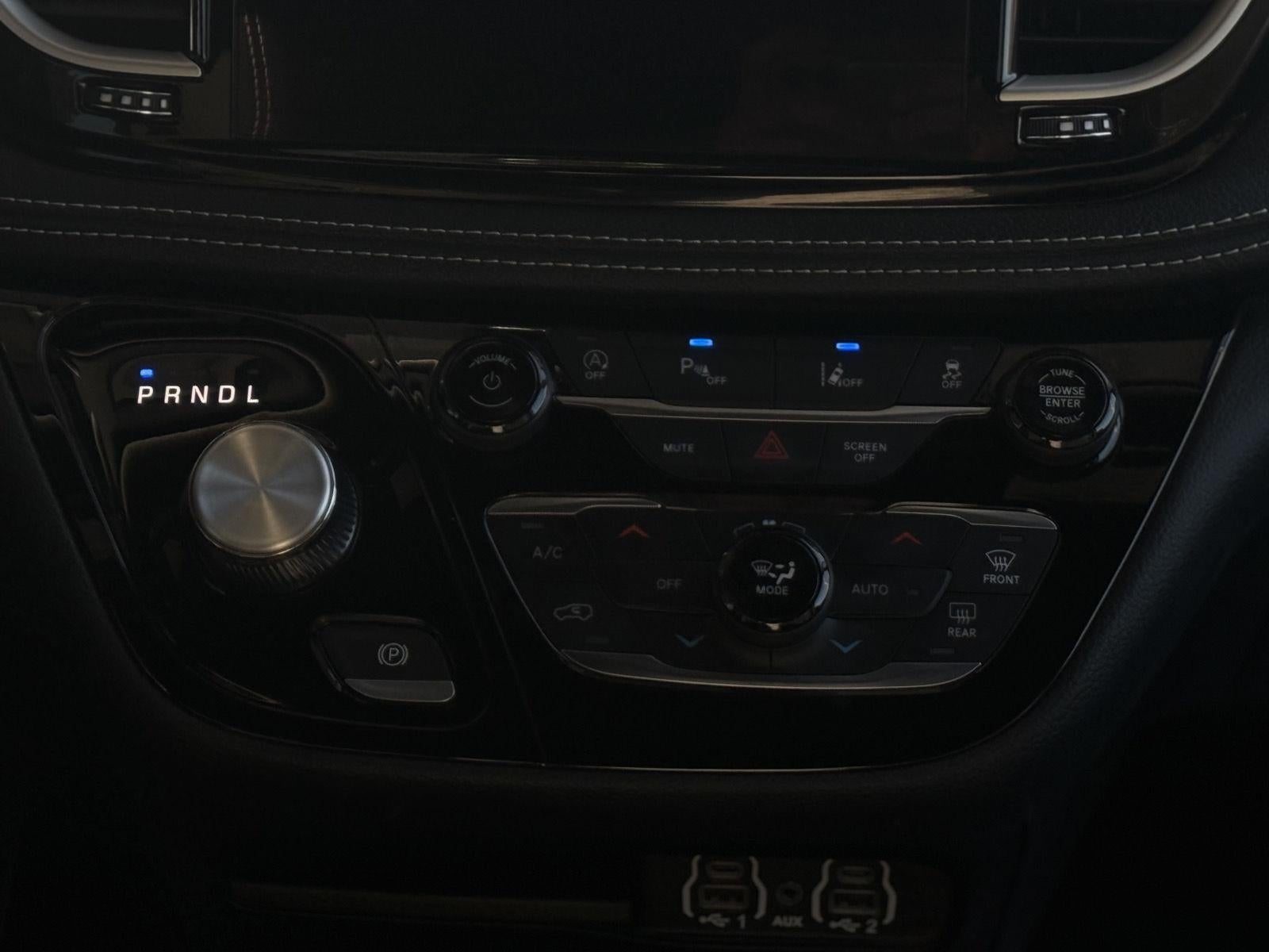 2023 Chrysler Pacifica Touring