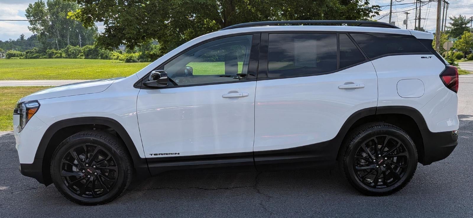 2023 GMC Terrain SLT
