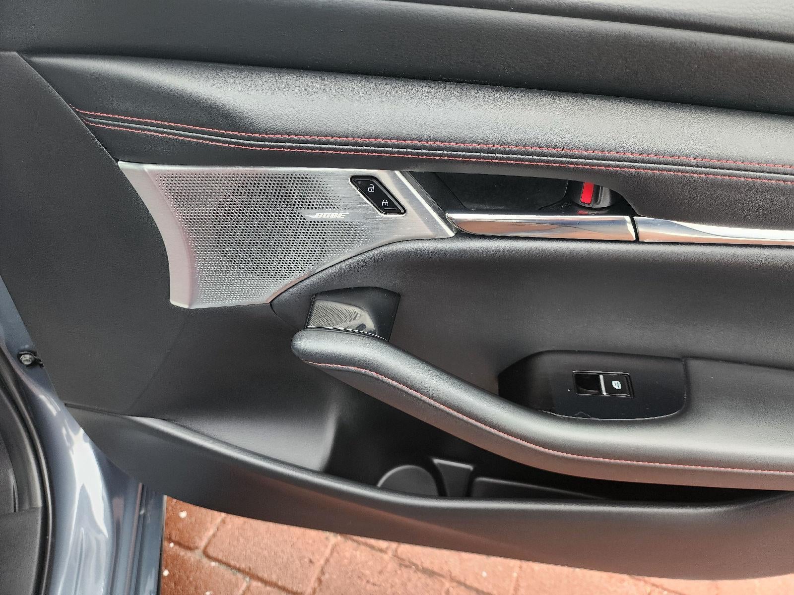 2023 Mazda Mazda3 Hatchback 2.5 S Carbon Edition