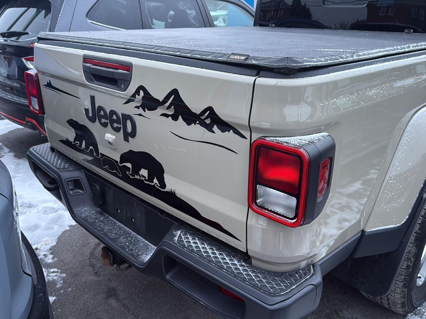 2022 Jeep Gladiator Sport S