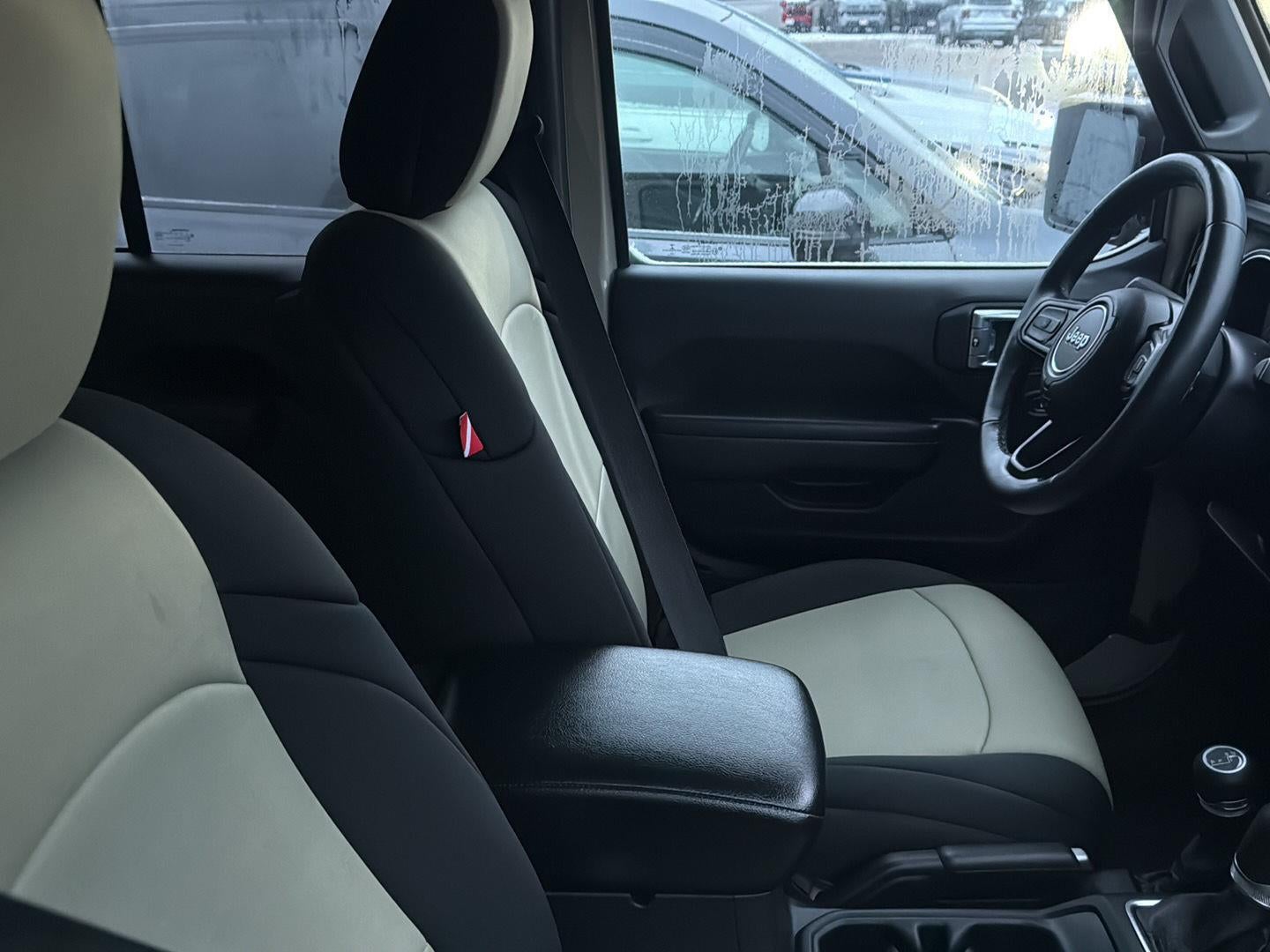 2022 Jeep Gladiator Sport S