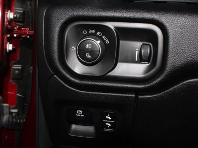2020 RAM 1500 Big Horn Quad Cab 4x4 6'4" Box