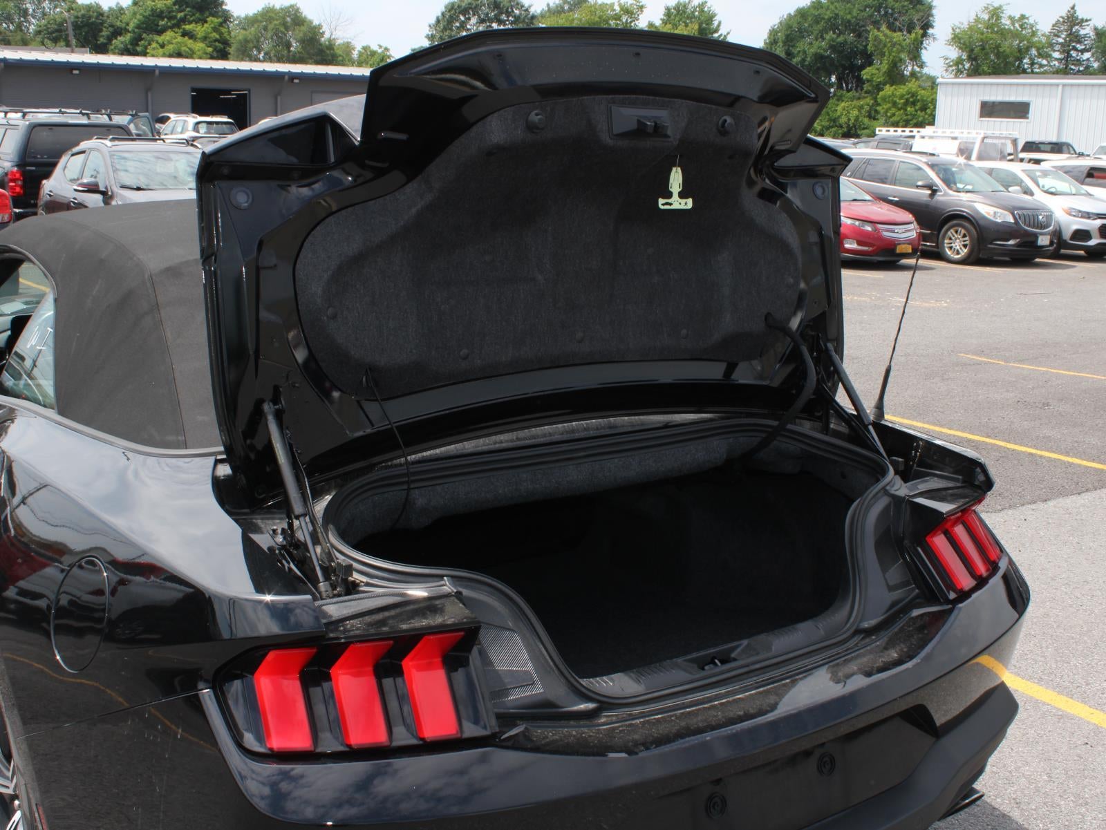 2025 Ford Mustang EcoBoost