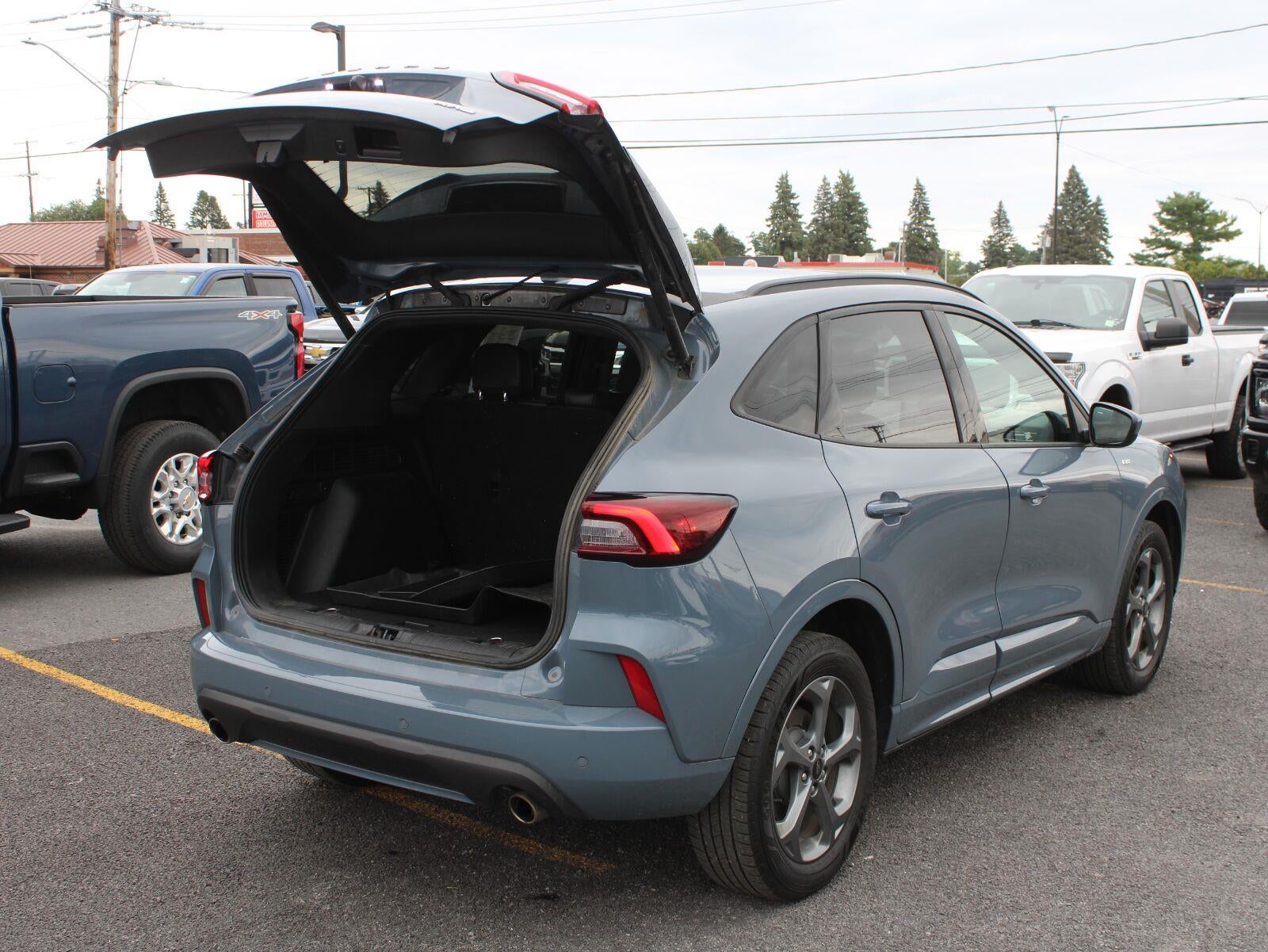 2023 Ford Escape ST-Line Select