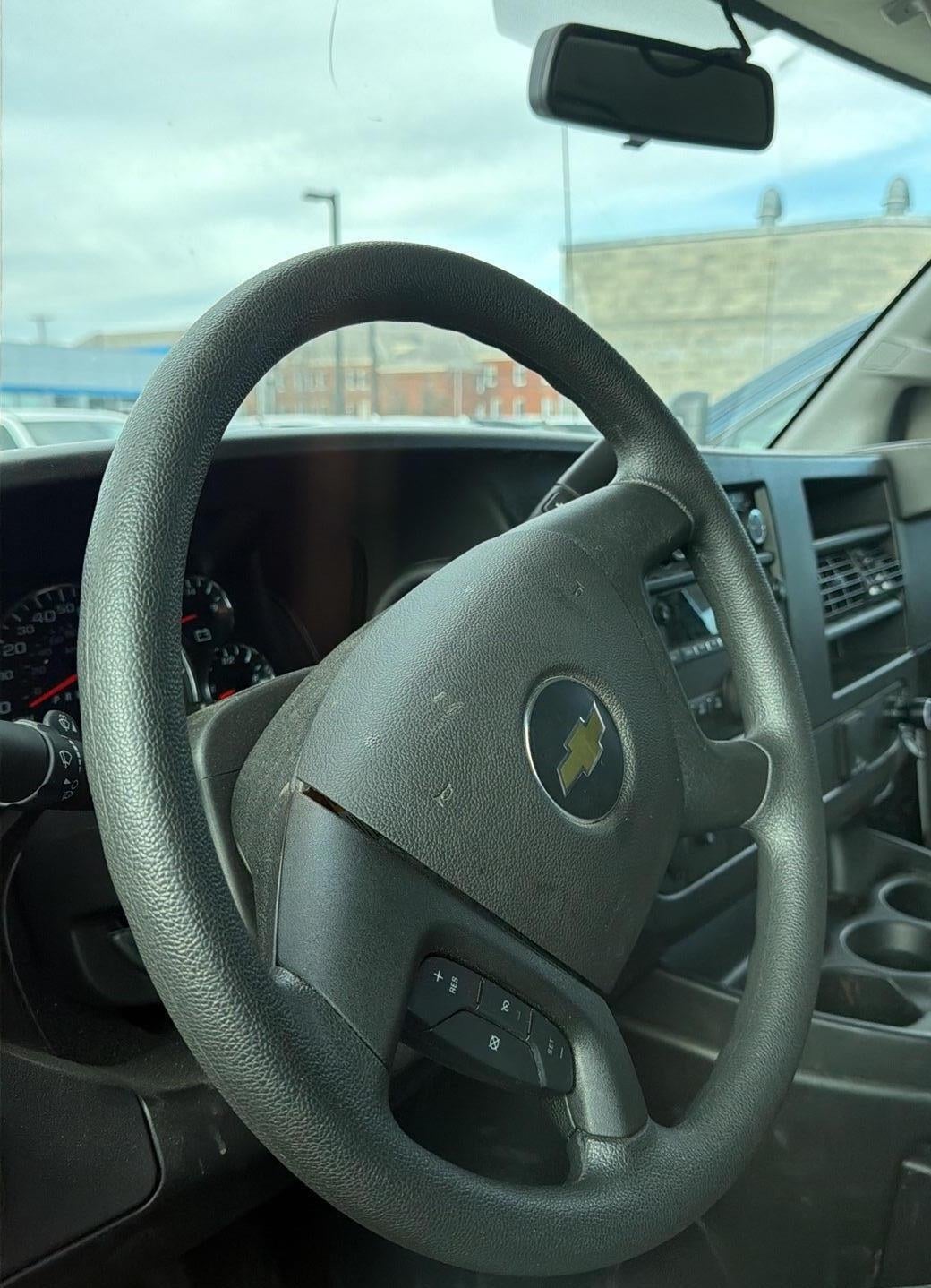 2025 Chevrolet Express Cargo WT