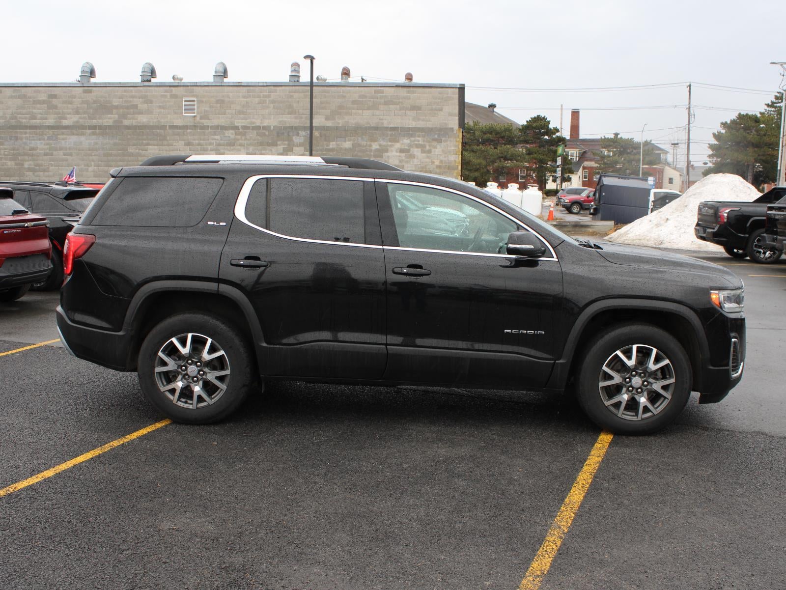 2023 GMC Acadia SLE
