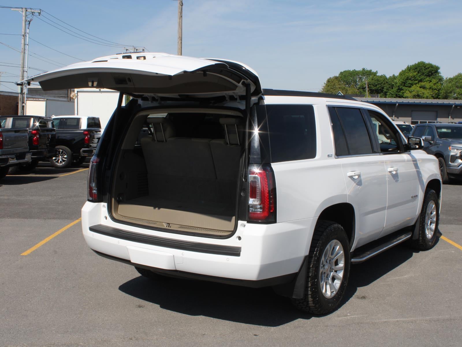 2020 GMC Yukon SLT