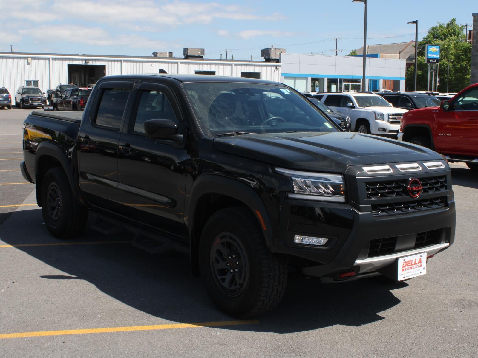 2025 Nissan Frontier Crew Cab PRO-4X 4x4