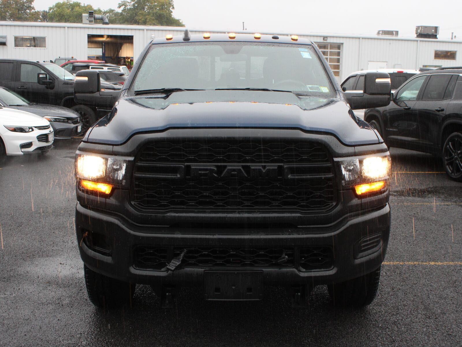 2024 RAM 2500 Tradesman Crew Cab 4x4 6'4" Box