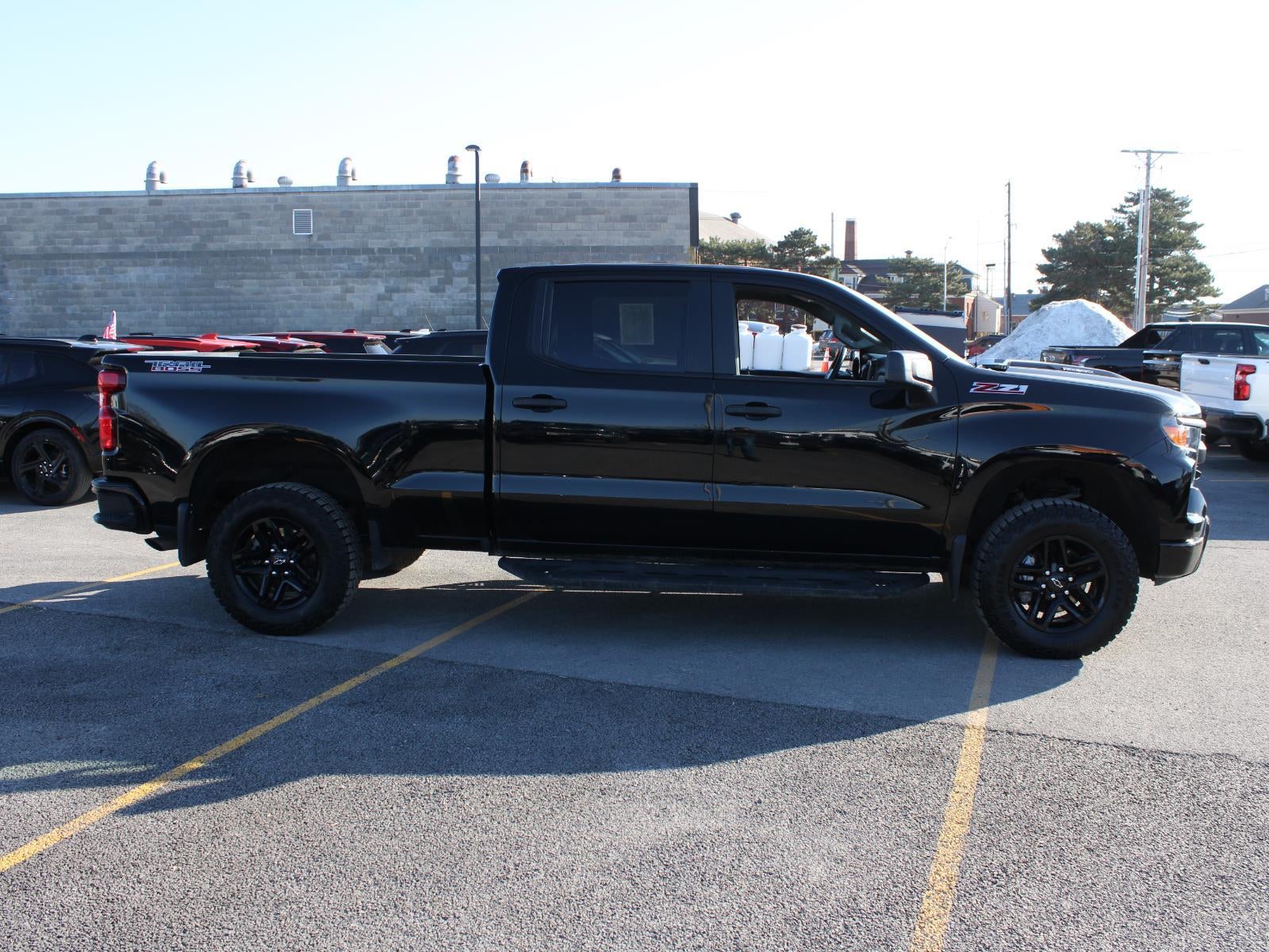 2024 Chevrolet Silverado 1500 Custom Trail Boss