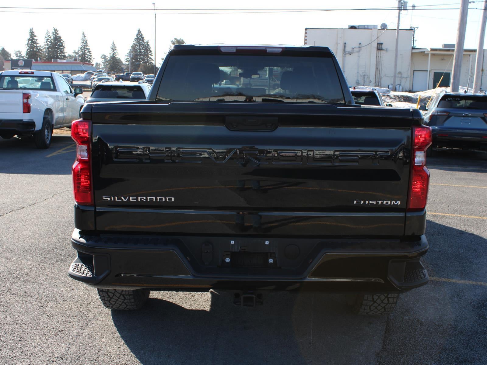 2024 Chevrolet Silverado 1500 Custom Trail Boss