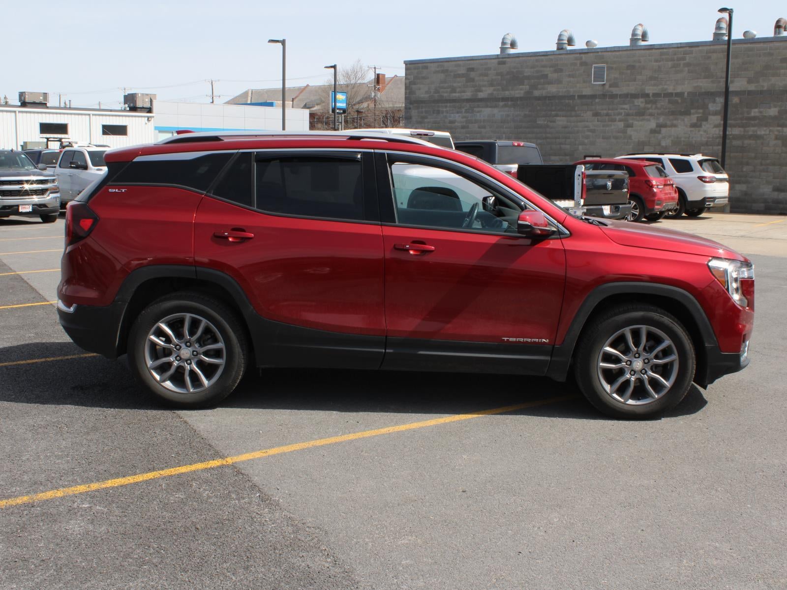 2022 GMC Terrain SLT