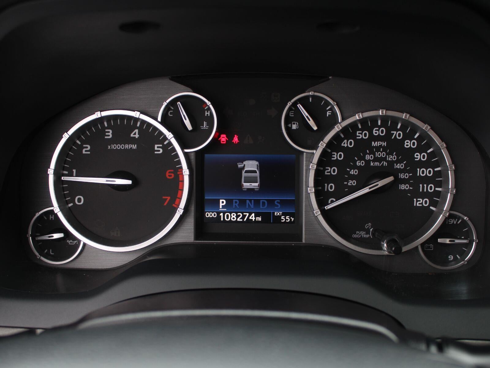 2017 Toyota Tundra SR5 5.7L V8